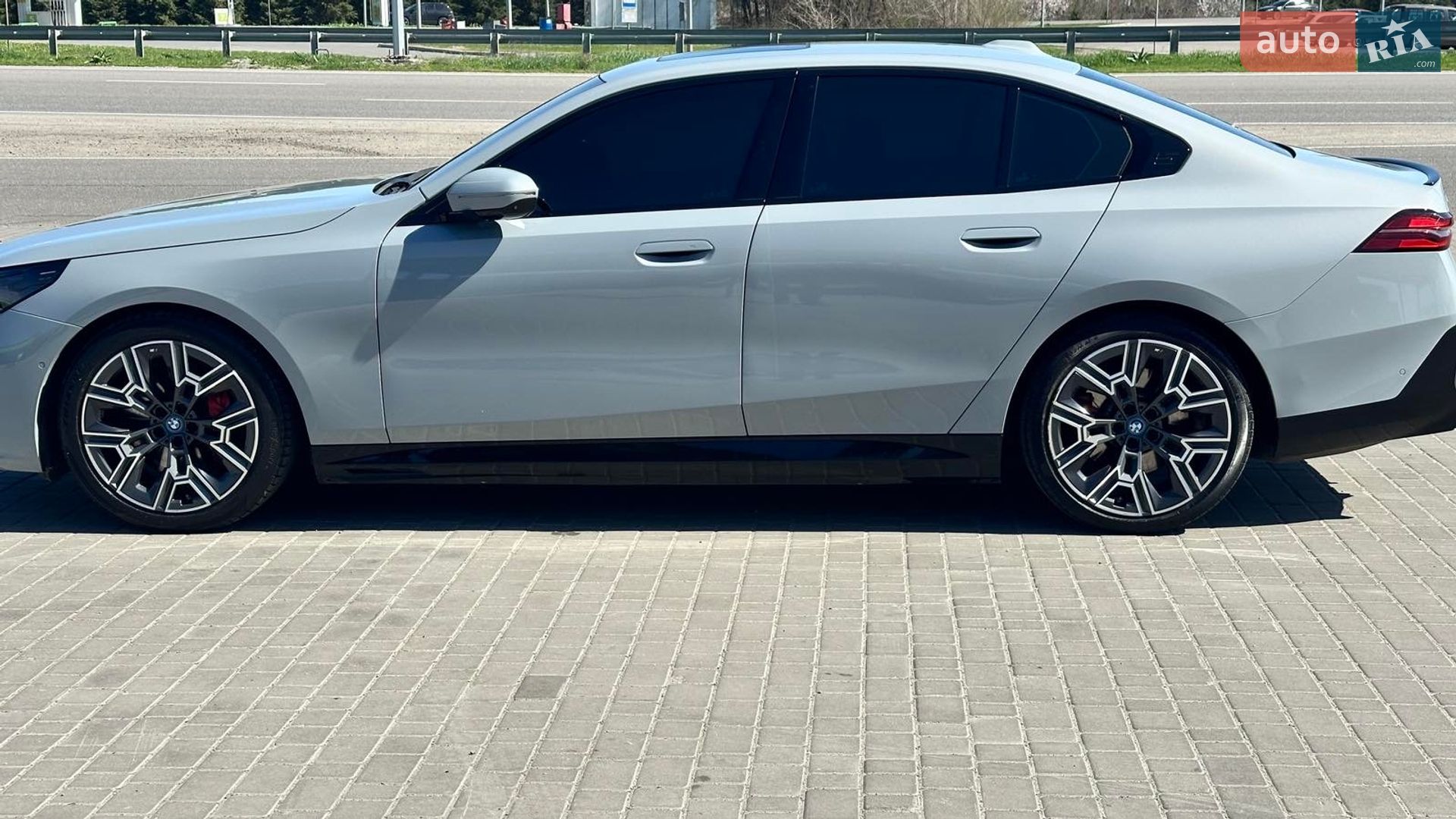 BMW i5 2023 VIN WBY33FK03RCR20106 фото оголошення 10 з 34