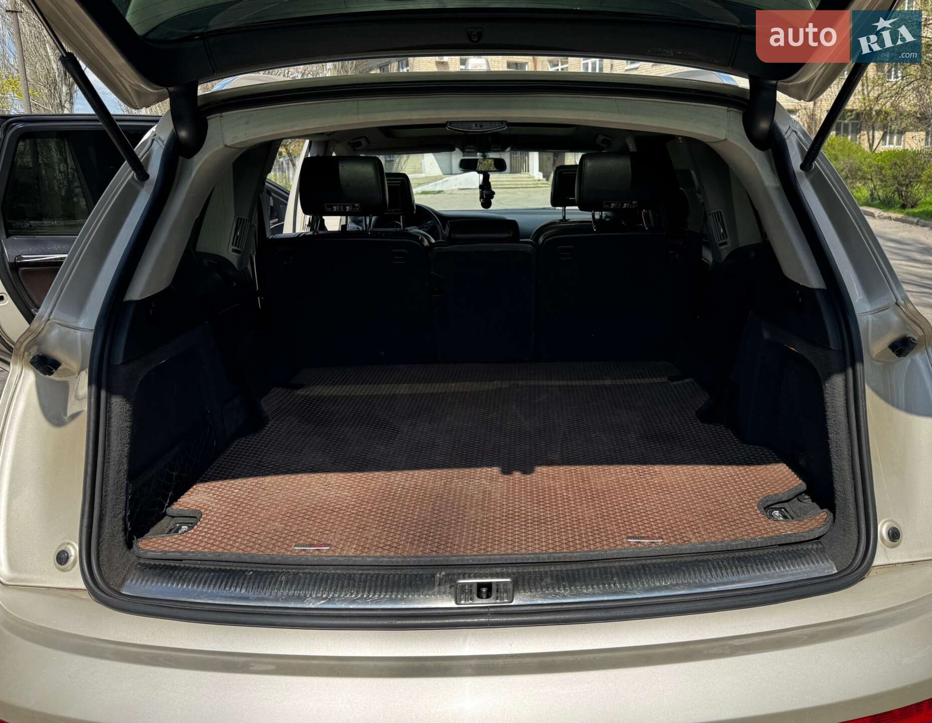 Audi Q7 2006 VIN WA1BV94L17D025702 фото оголошення 17 з 31