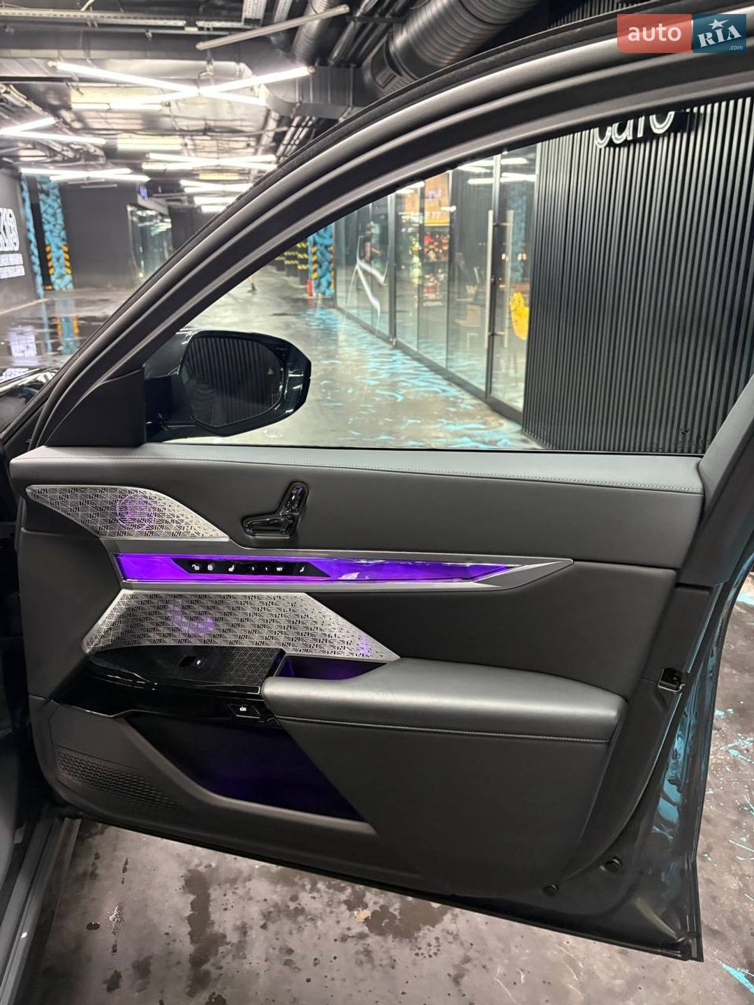 BMW I7 2023 VIN WBY51EJ010CM34424 фото оголошення 16 з 44