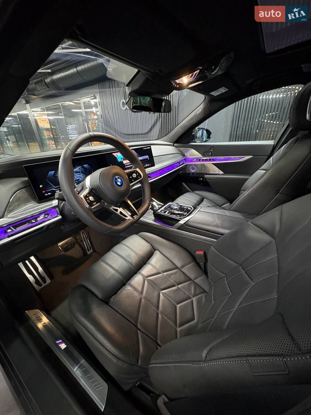 BMW I7 2023 VIN WBY51EJ010CM34424 фото оголошення 25 з 44