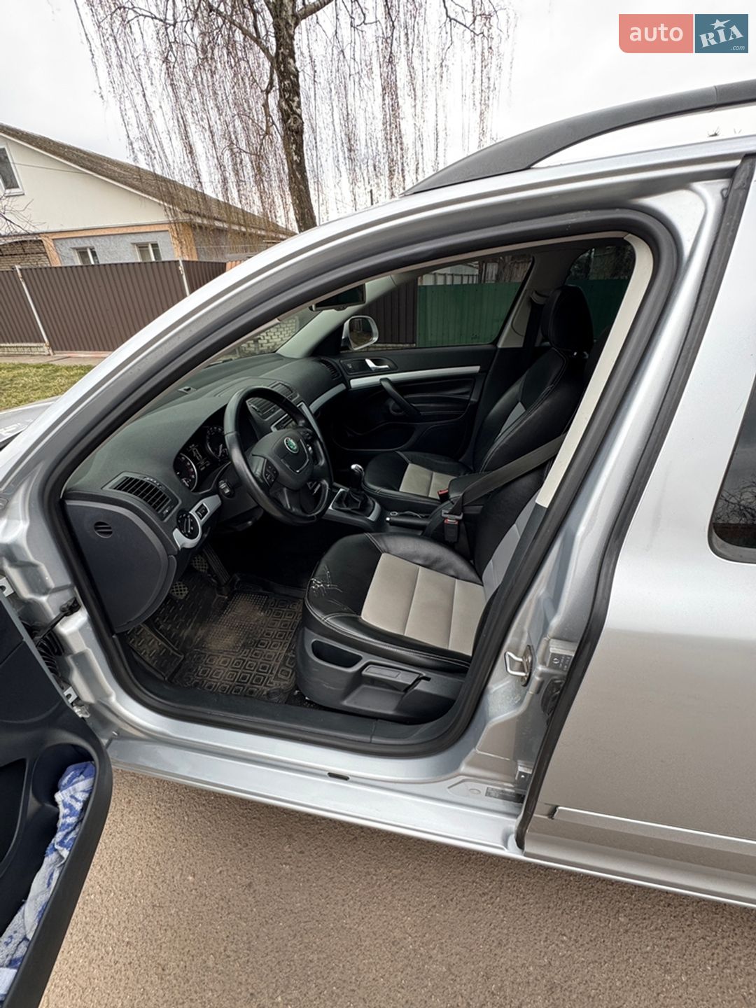 Skoda Octavia 2010 VIN TMBHT21ZXA2093182 фото оголошення 8 з 10