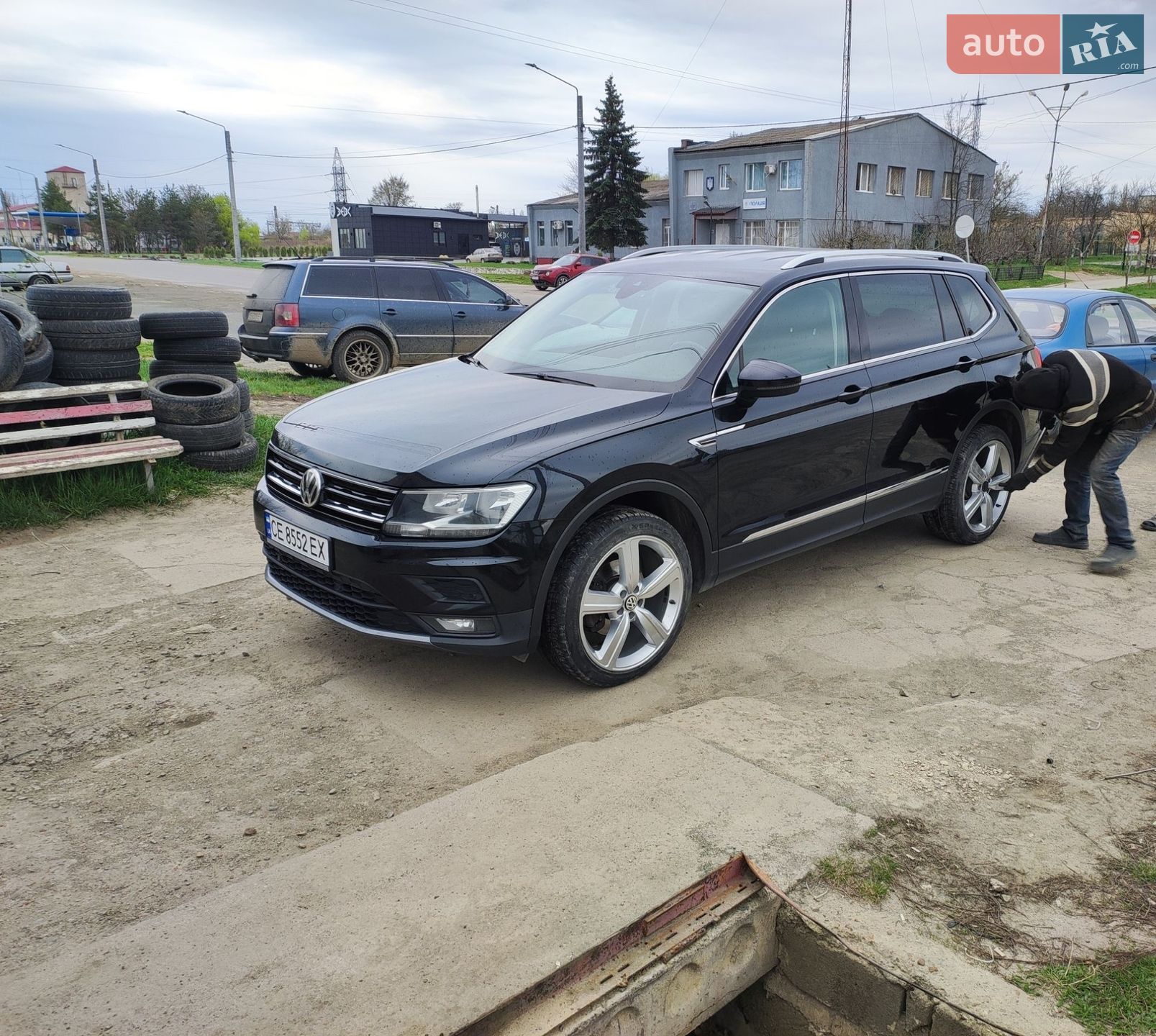 Volkswagen Tiguan 2018 VIN WVGZZZ5NZKM020601 фото оголошення 13 з 23
