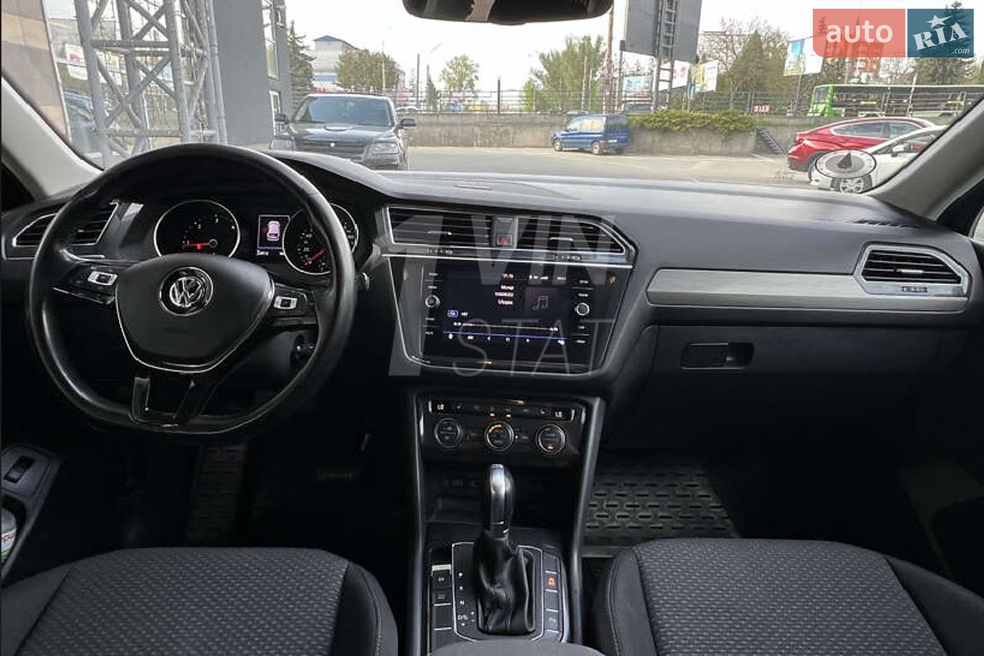 Volkswagen Tiguan 2018 VIN WVGZZZ5NZKM020601 фото оголошення 19 з 23