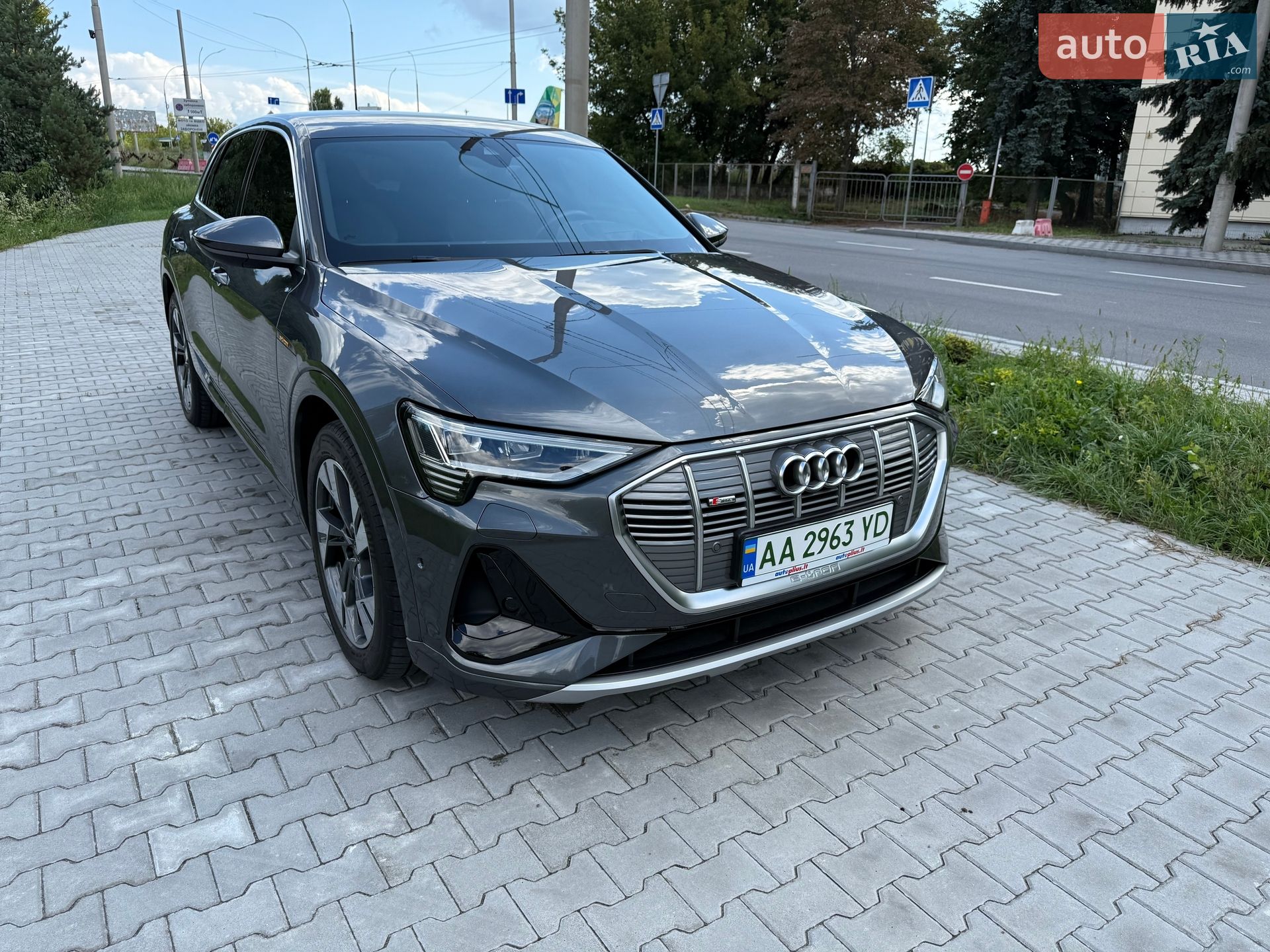 Audi e-tron 2021 VIN WAUZZZGEXNB006920 фото оголошення 11 з 42