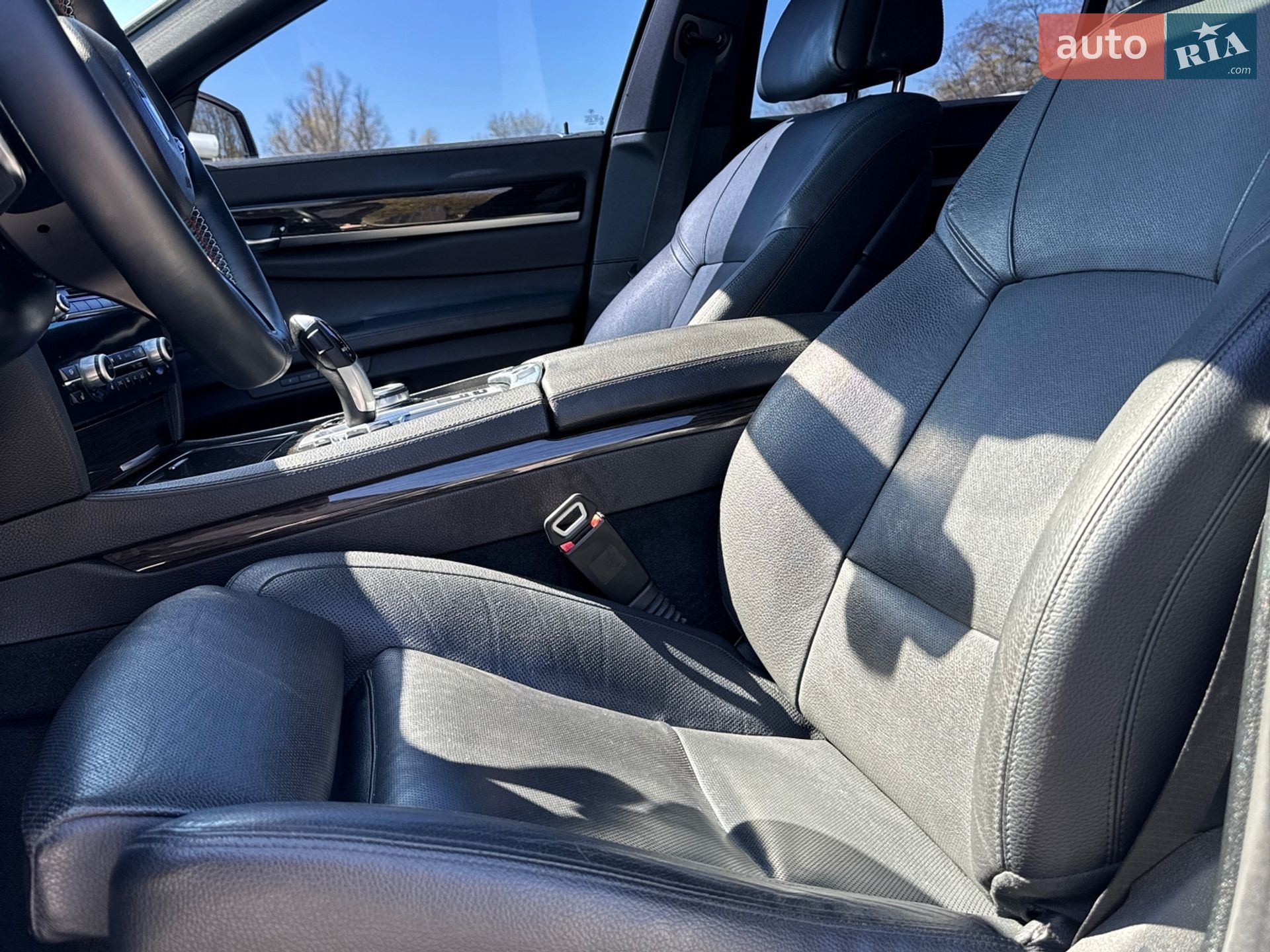 BMW 7 Series 2014 VIN WBAYA6C50FD826971 фото оголошення 6 з 41