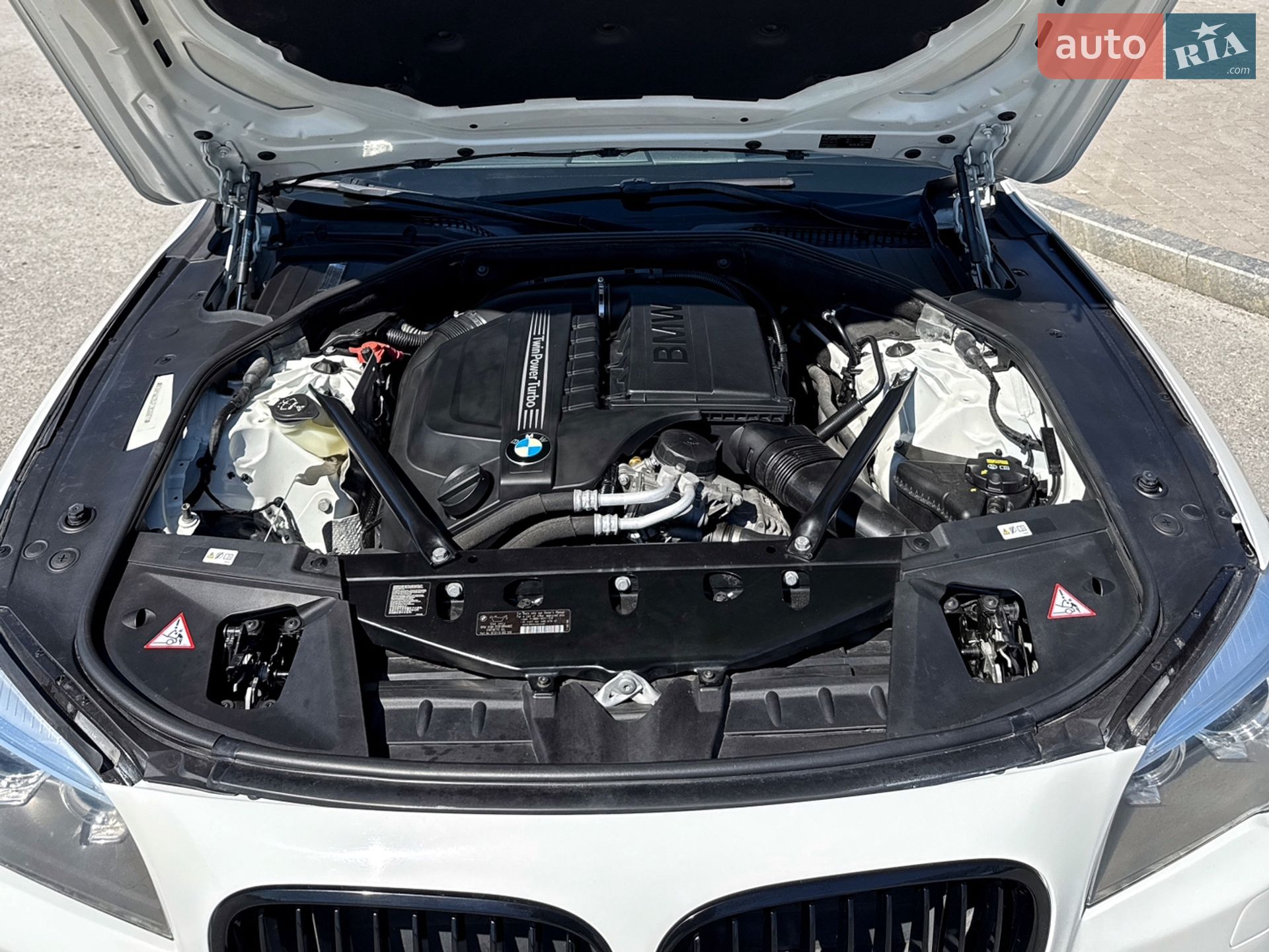 BMW 7 Series 2014 VIN WBAYA6C50FD826971 фото оголошення 40 з 41
