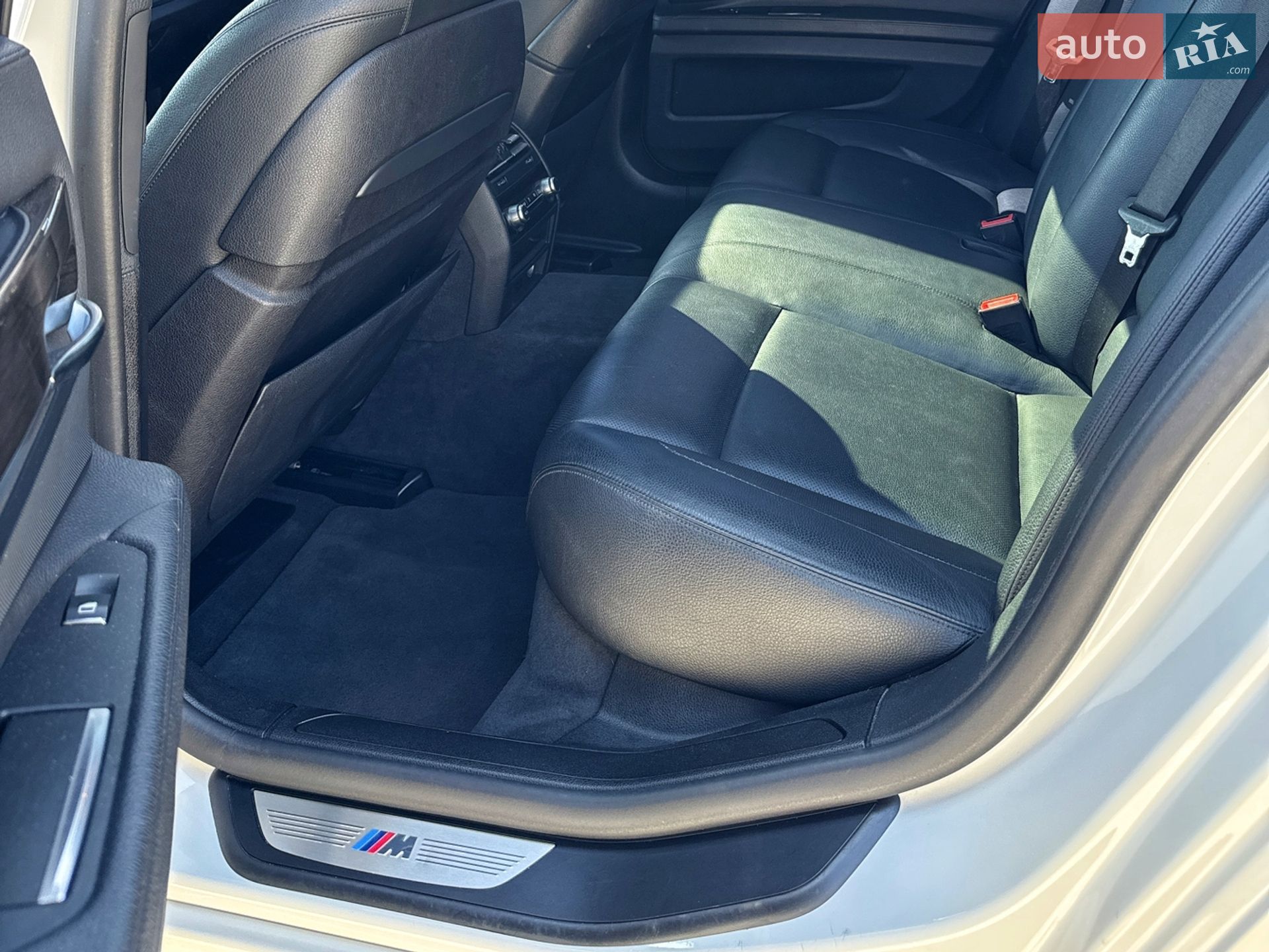 BMW 7 Series 2014 VIN WBAYA6C50FD826971 фото оголошення 22 з 41
