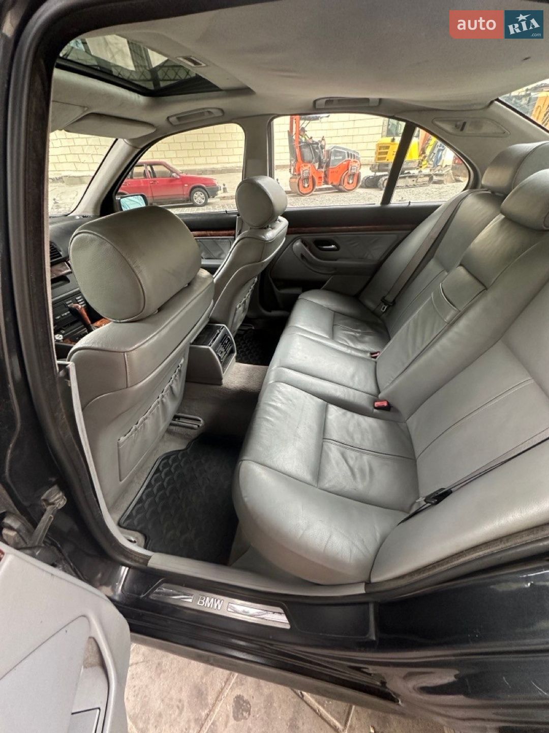 BMW 5 Series 1997 VIN WBADE21080BM81310 фото оголошення 10 з 17