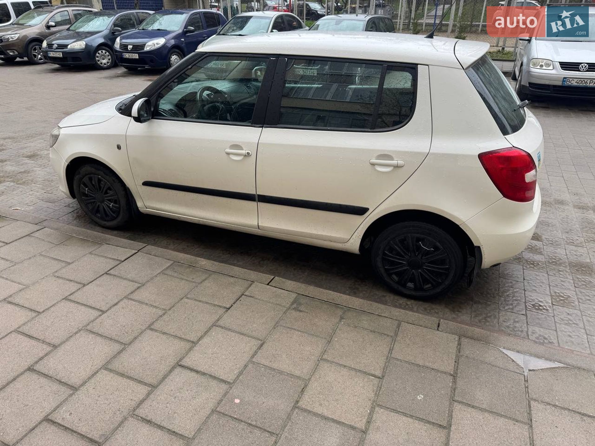 Skoda Fabia 2011 VIN TMBEC25J8C3023328 фото оголошення 3 з 7