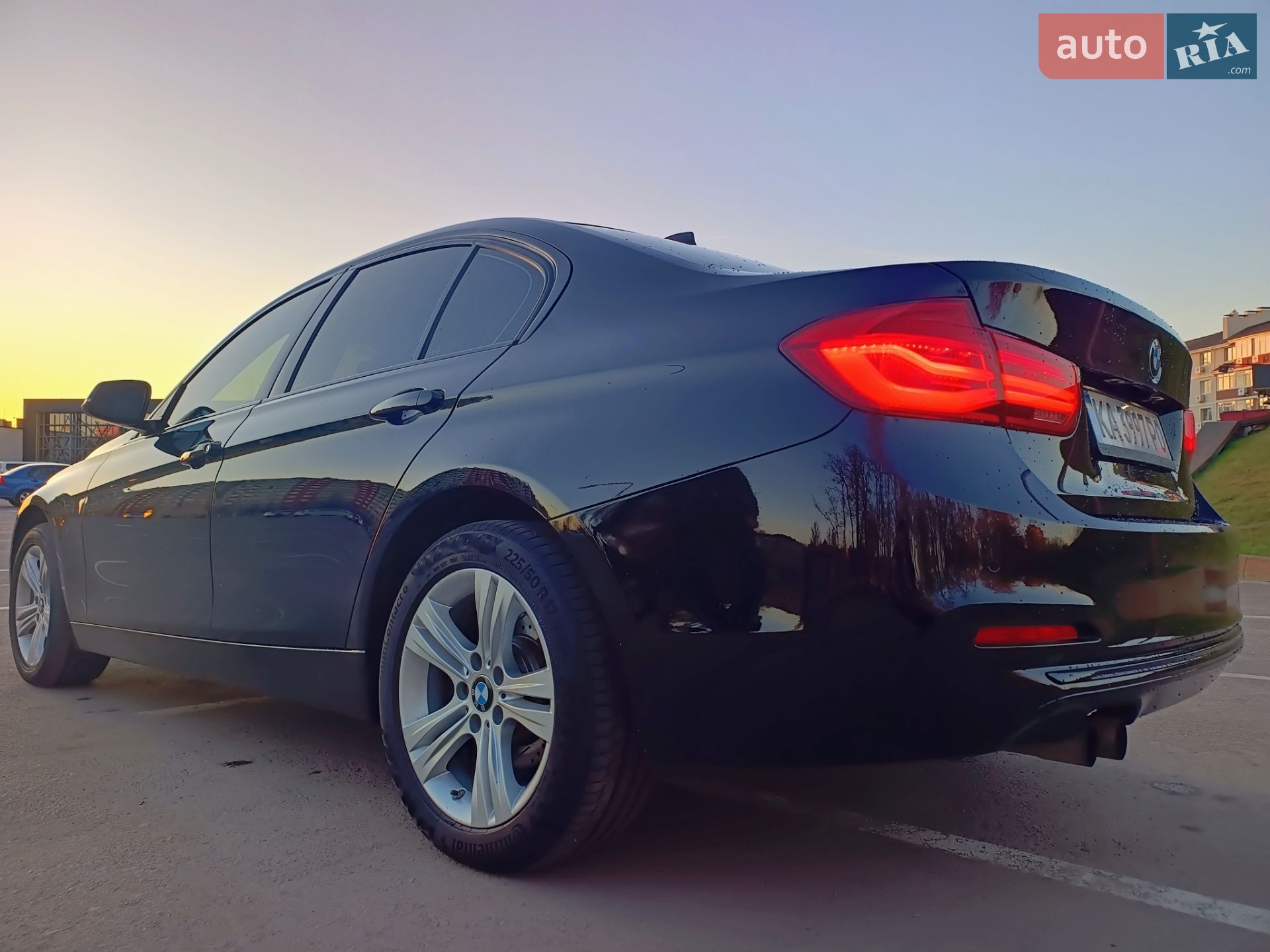 BMW 3 Series 2017 VIN WBA8B9G50JNU99709 фото оголошення 4 з 15