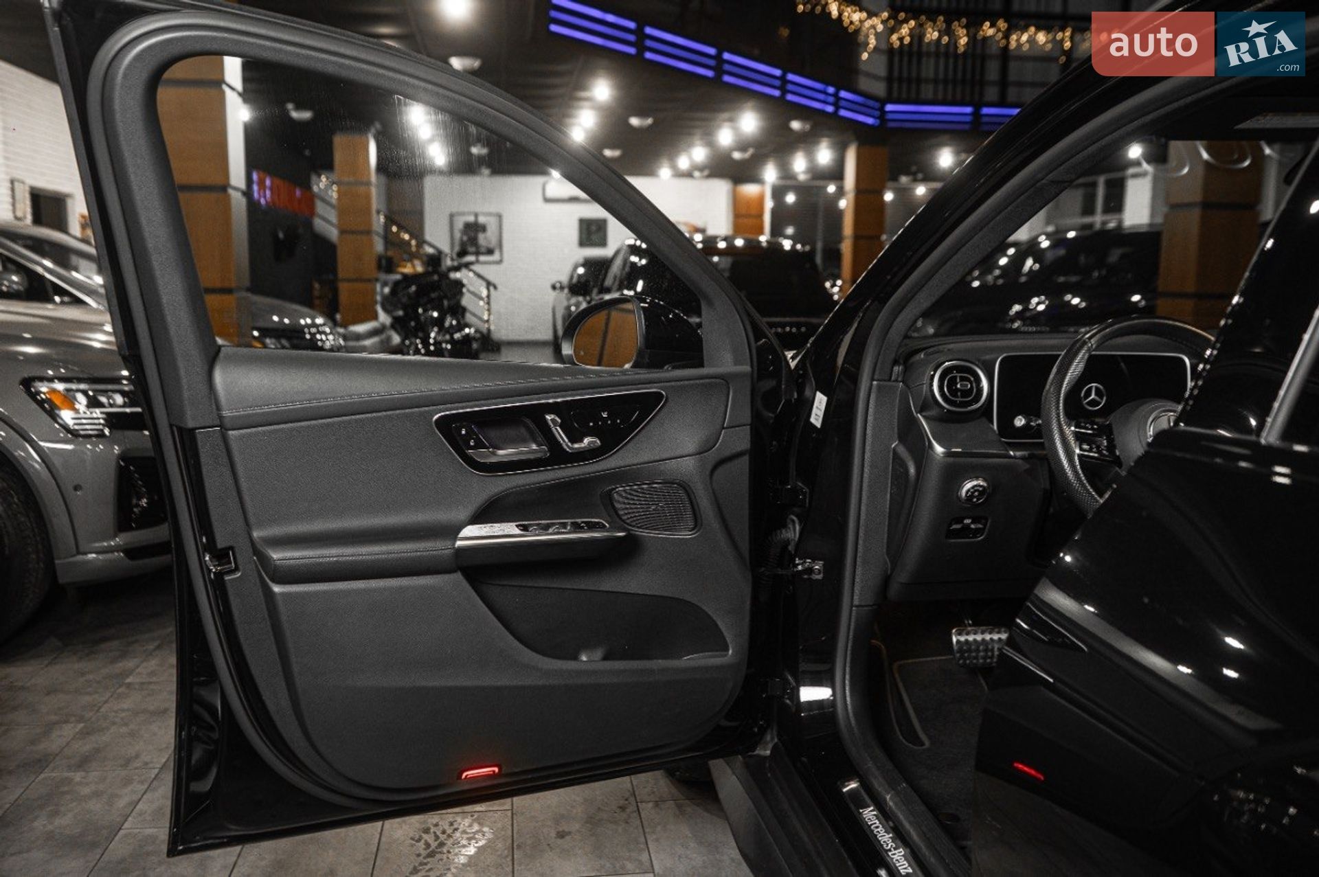 Mercedes-Benz GLC-Class 2024 VIN W1NKM4HB4RF210114 фото оголошення 34 з 64