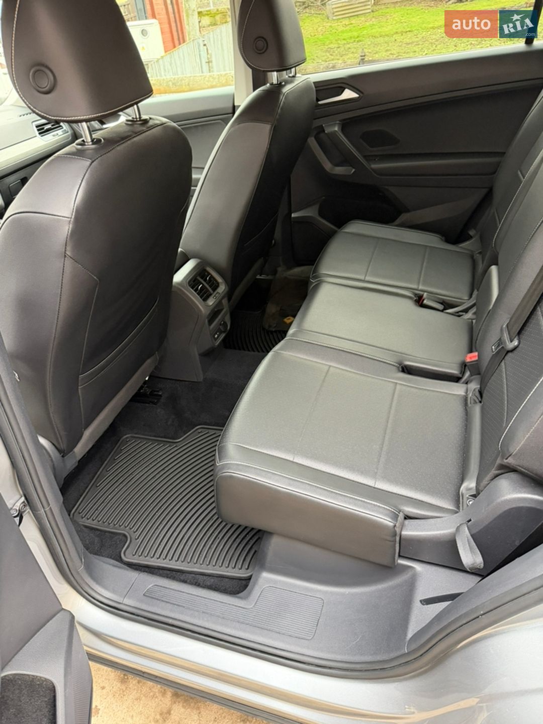 Volkswagen Tiguan 2021 VIN 3VV3B7AX8MM103764 фото оголошення 10 з 17