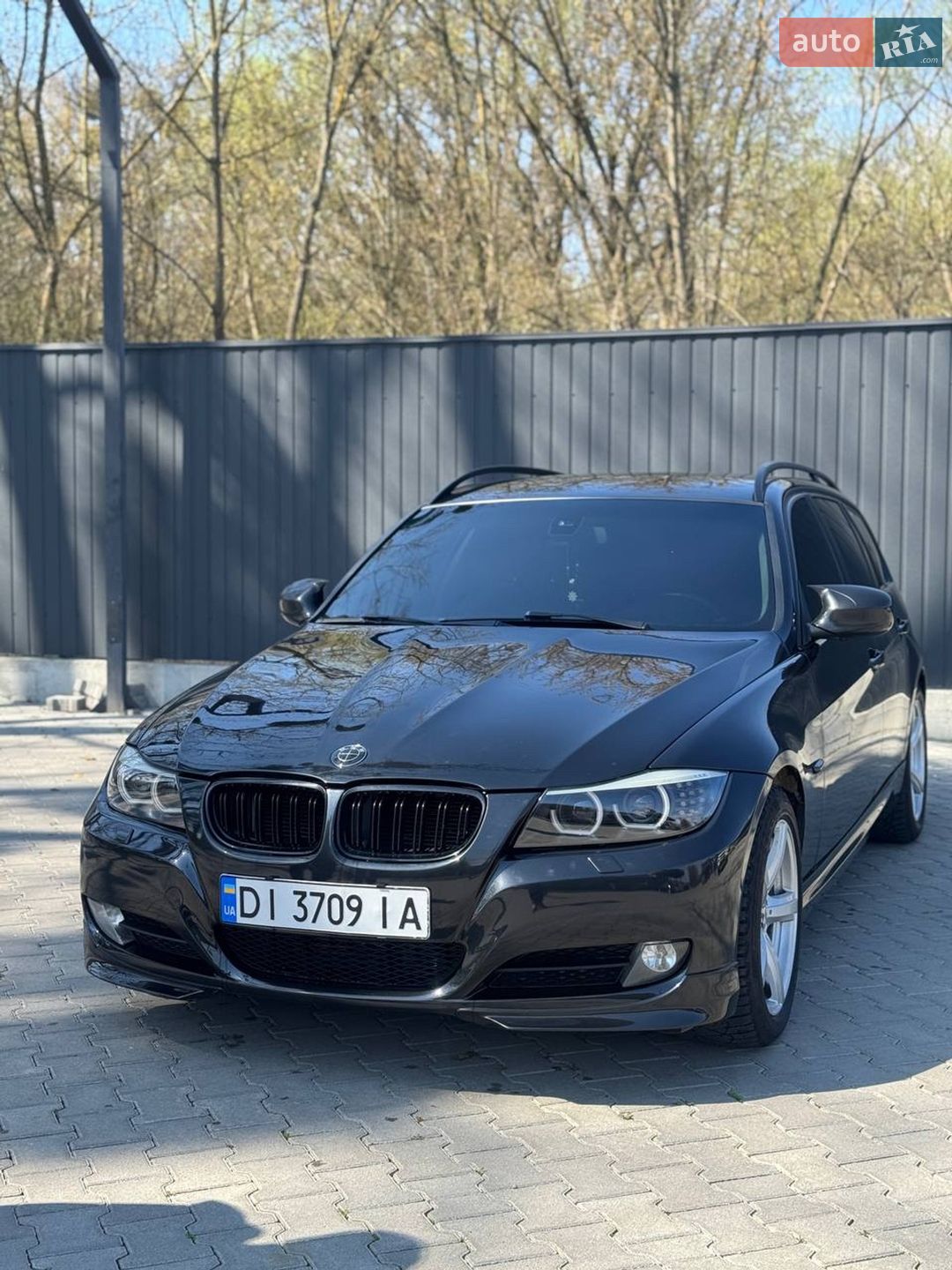 BMW 3 Series 2010 VIN WBAUT31080A884155 фото оголошення 2 з 15