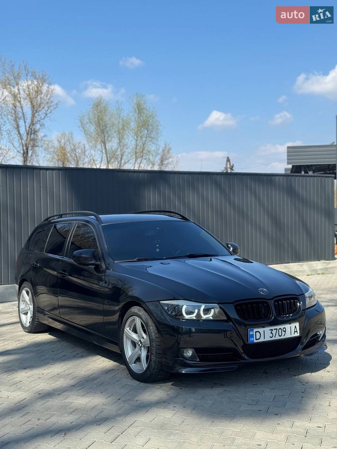 BMW 3 Series 2010 VIN WBAUT31080A884155 фото оголошення 5 з 15