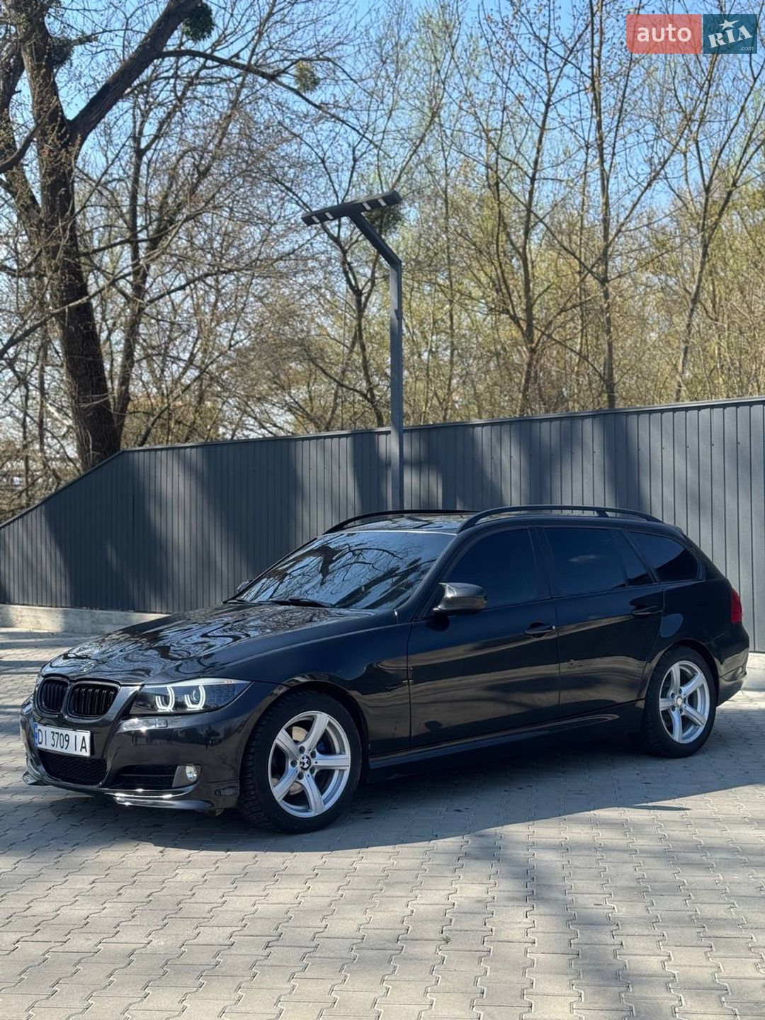 BMW 3 Series 2010 VIN WBAUT31080A884155 фото оголошення 8 з 15