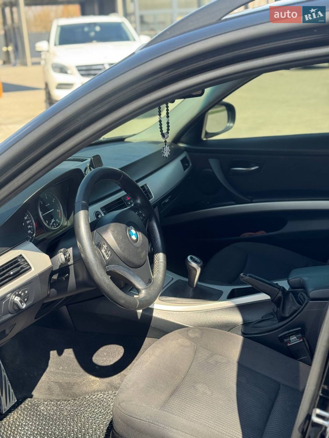 BMW 3 Series 2010 VIN WBAUT31080A884155 фото оголошення 15 з 15