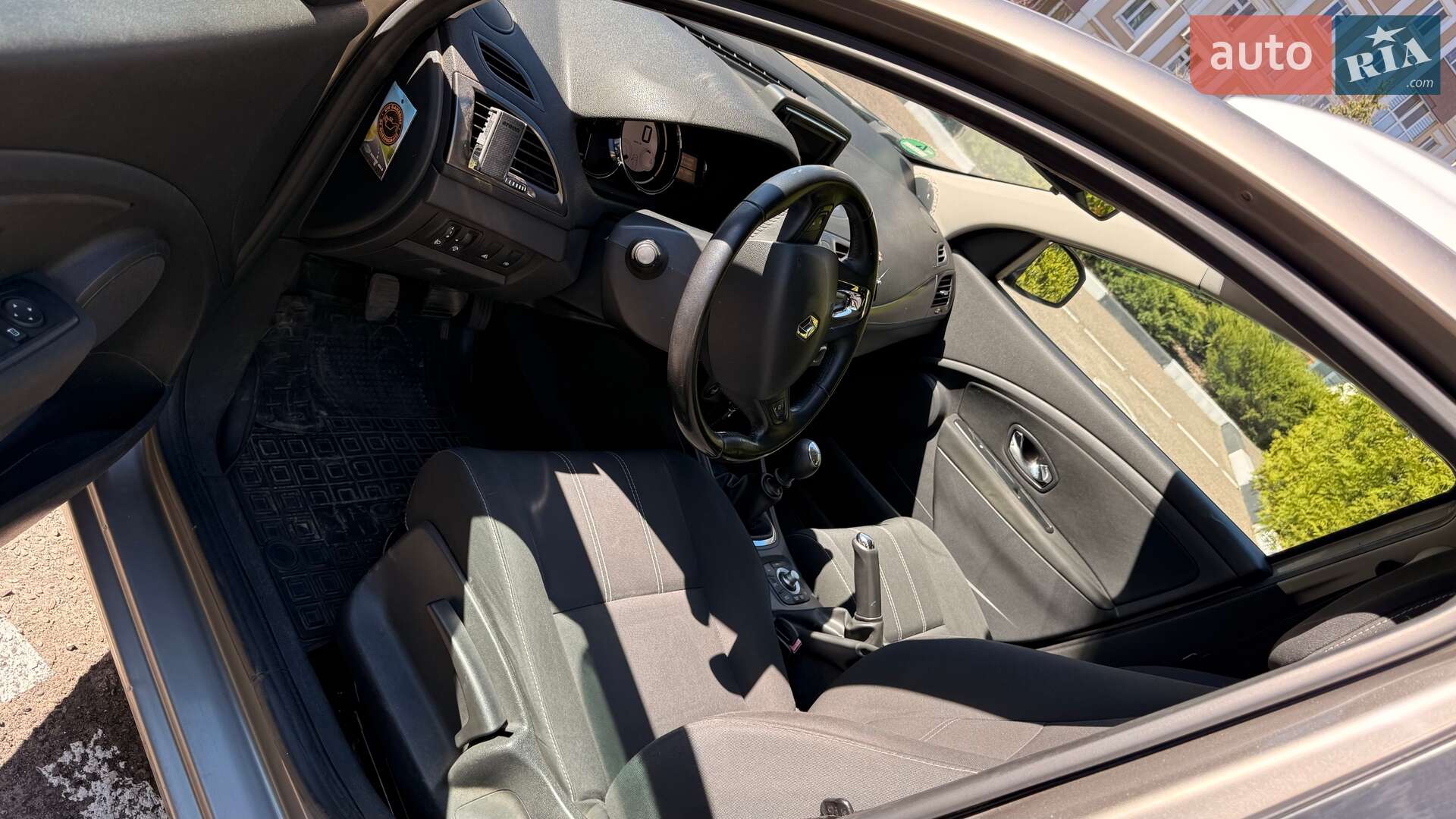 Renault Megane 2013 VIN VF1KZX40649464115 фото оголошення 19 з 21