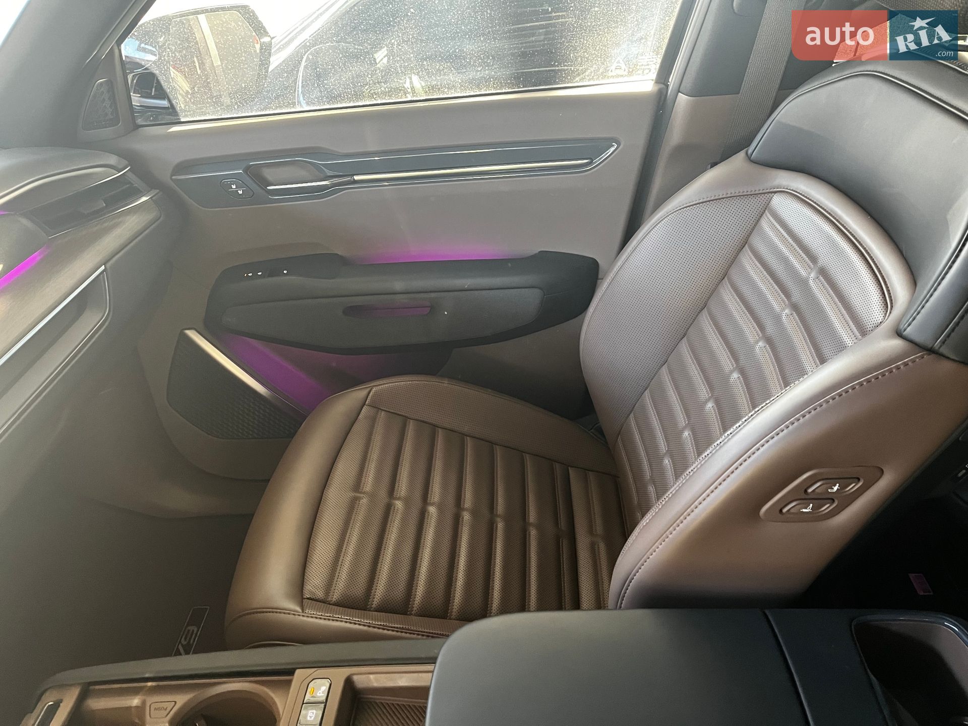 Kia EV9 2023 VIN KNDADFS59R6035988 фото оголошення 16 з 28