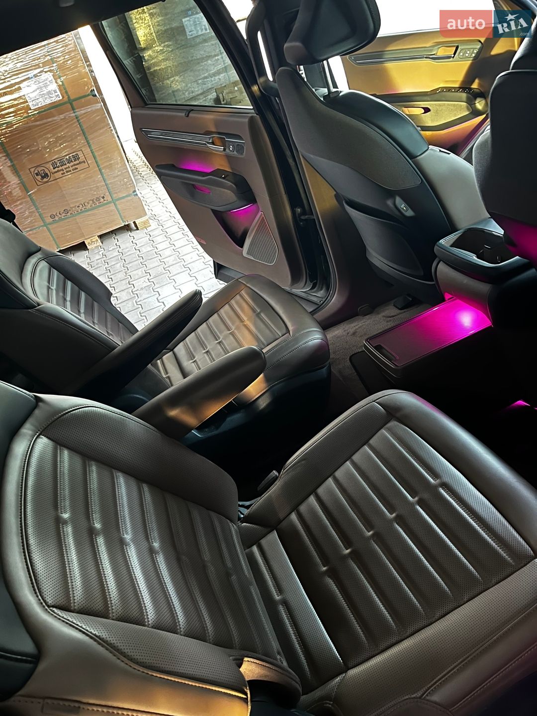 Kia EV9 2023 VIN KNDADFS59R6035988 фото оголошення 17 з 28
