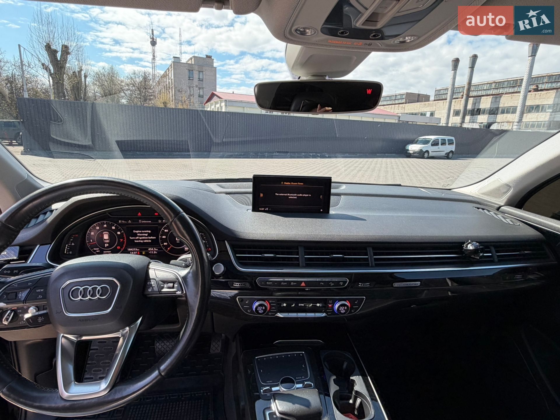Audi Q7 2015 VIN WA1VAAF76HD001942 фото оголошення 10 з 16