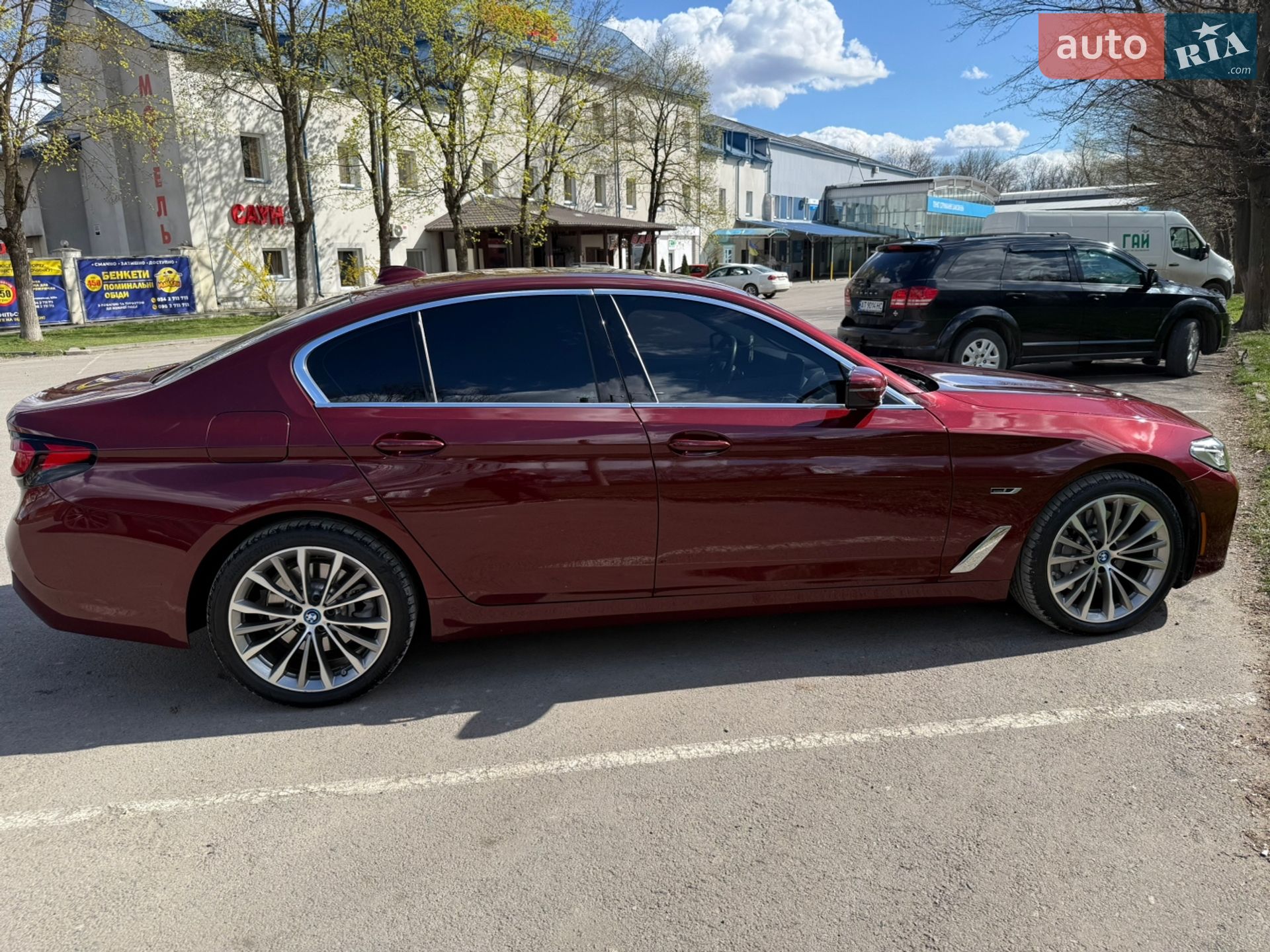BMW 5 Series 2022 VIN WBA13AG00PCL14759 фото оголошення 4 з 18