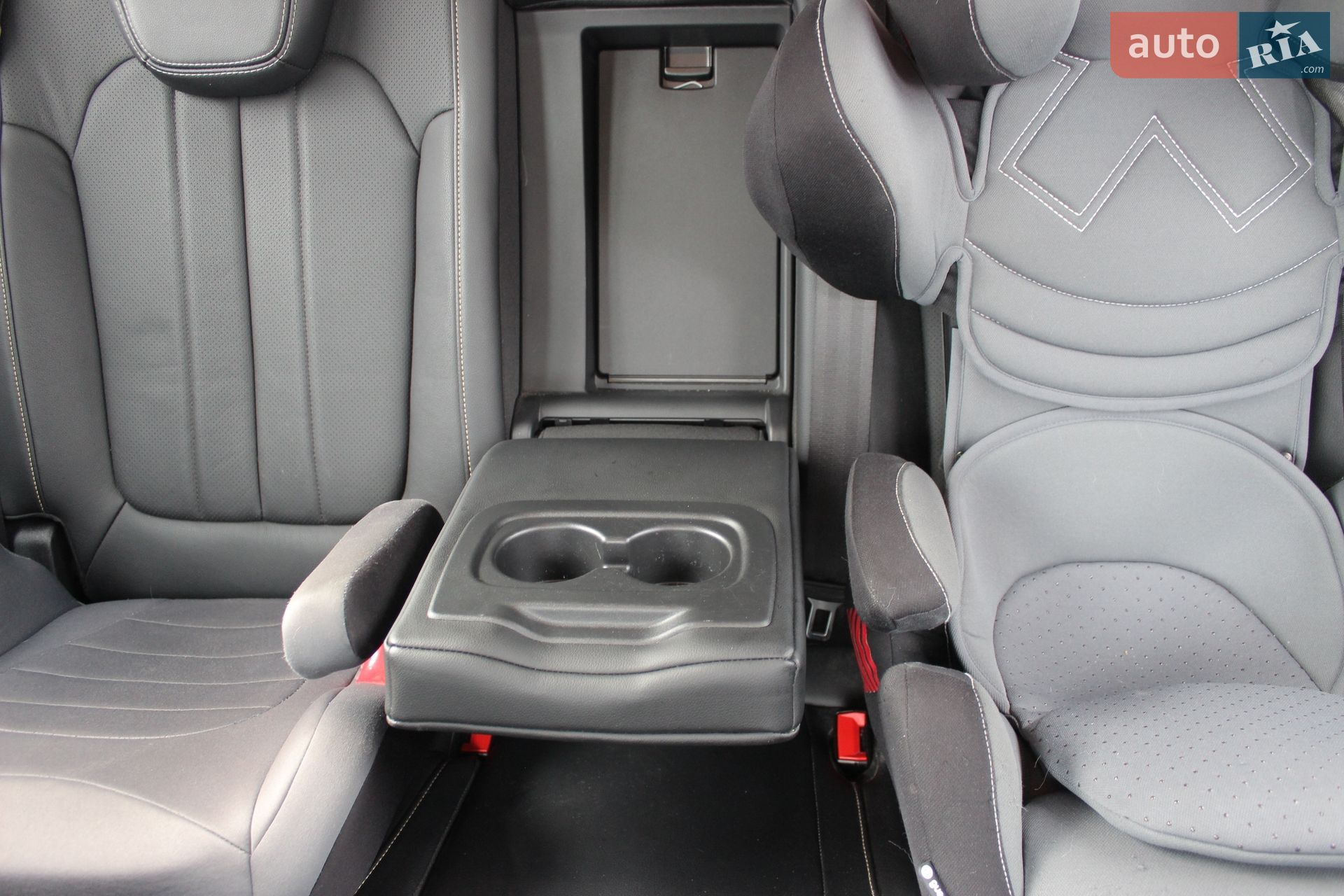 Opel Grandland X 2019 VIN W0VZJEHZXKS323666 фото оголошення 60 з 67