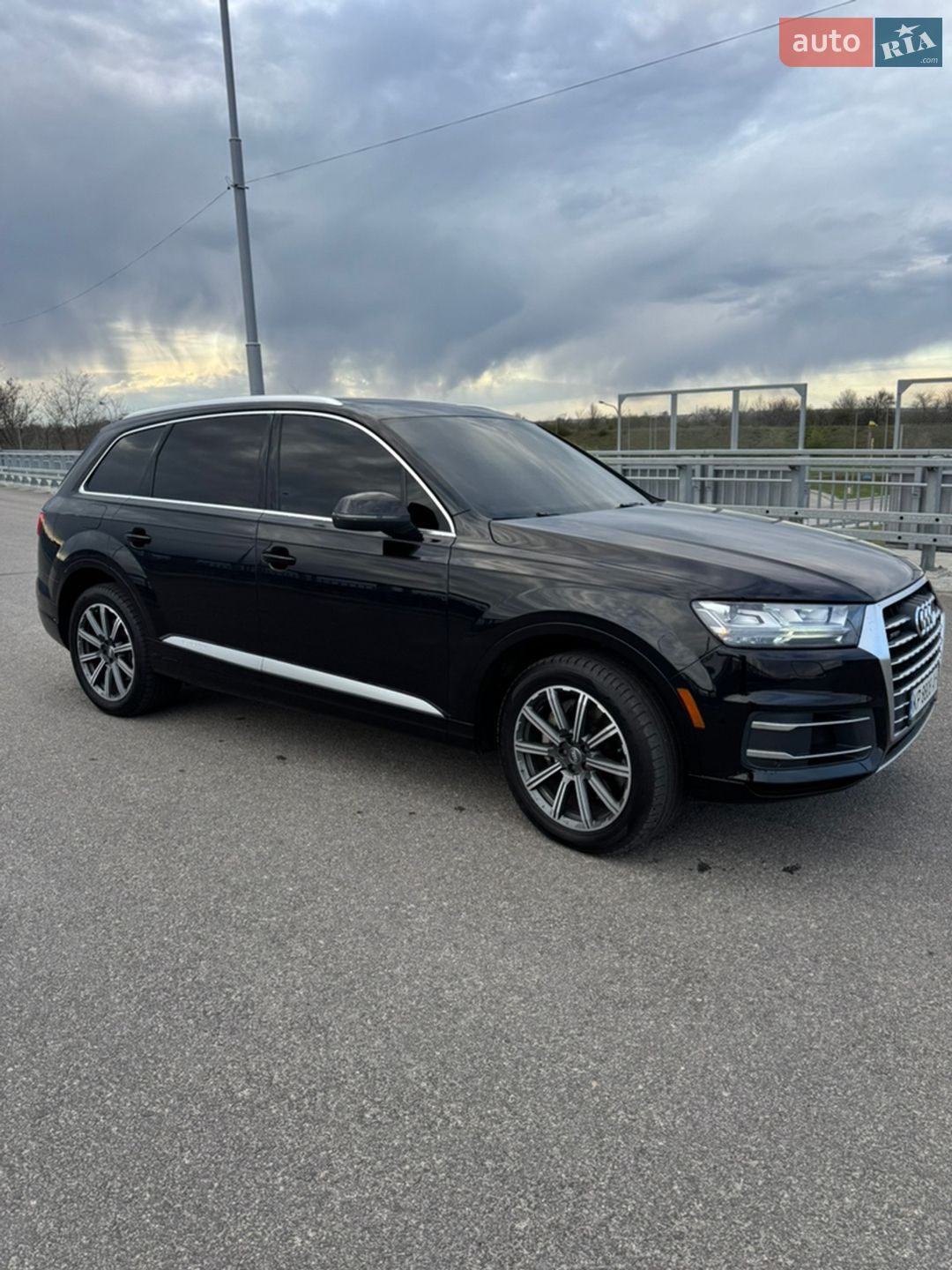 Audi Q7 2016 VIN WA1LAAF79HD024042 фото оголошення 5 з 23