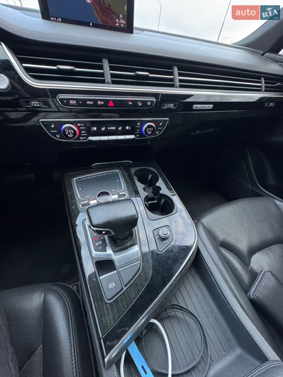 Audi Q7 2016 VIN WA1LAAF79HD024042 фото оголошення 12 з 23
