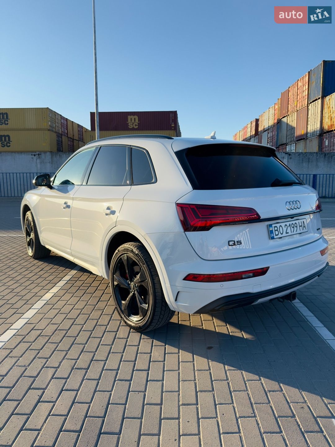 Audi Q5 2020 VIN WA1BAAFY8M2015293 фото оголошення 4 з 57