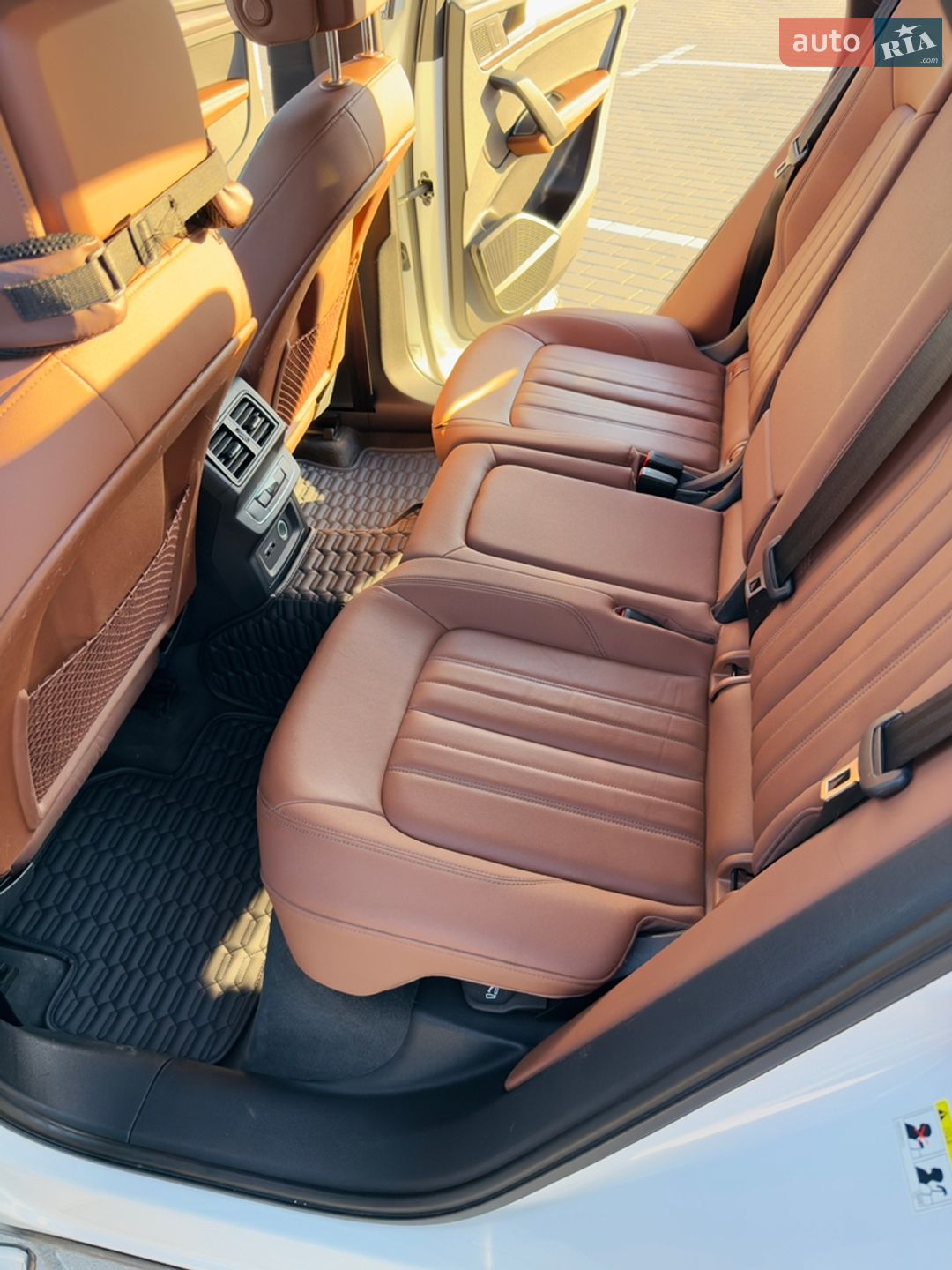 Audi Q5 2020 VIN WA1BAAFY8M2015293 фото оголошення 33 з 57