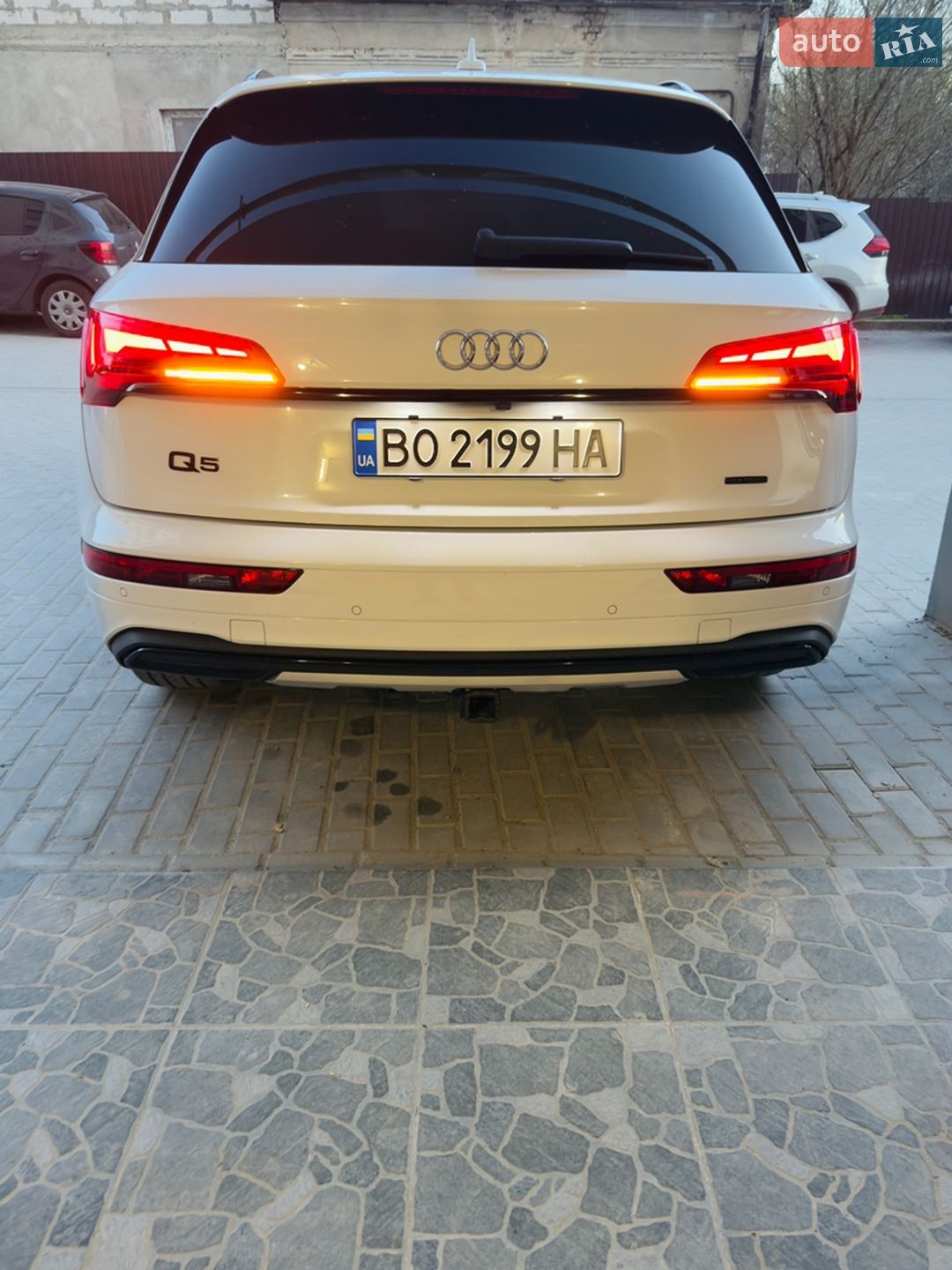 Audi Q5 2020 VIN WA1BAAFY8M2015293 фото оголошення 13 з 57