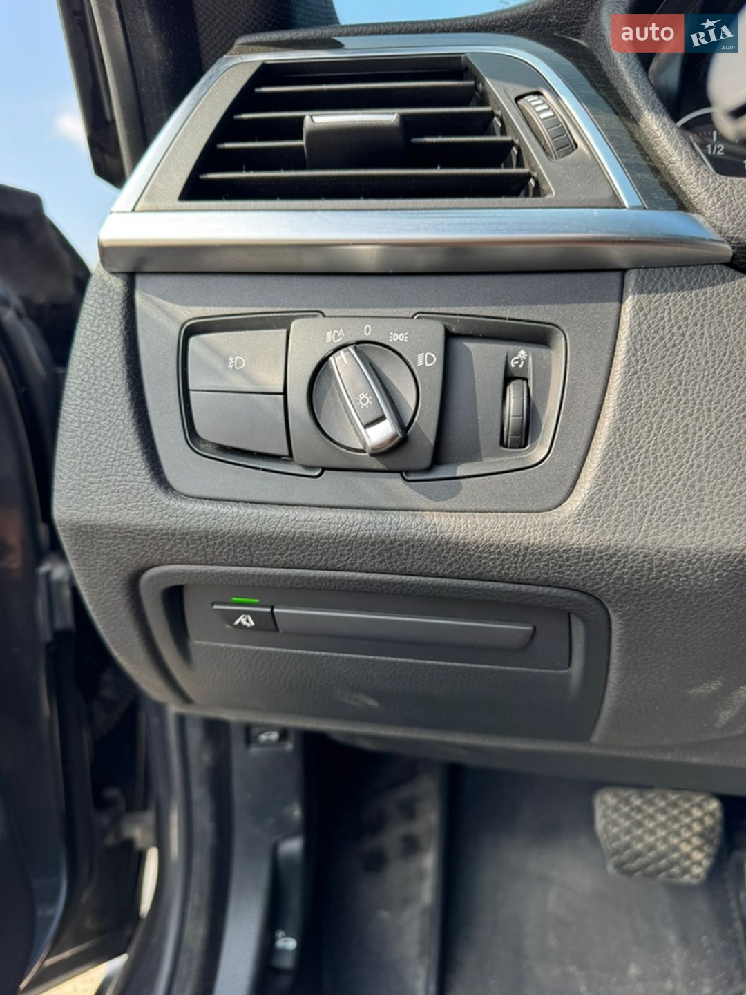 BMW 4 Series 2018 VIN WBA4J1C57JBM10843 фото оголошення 14 з 17