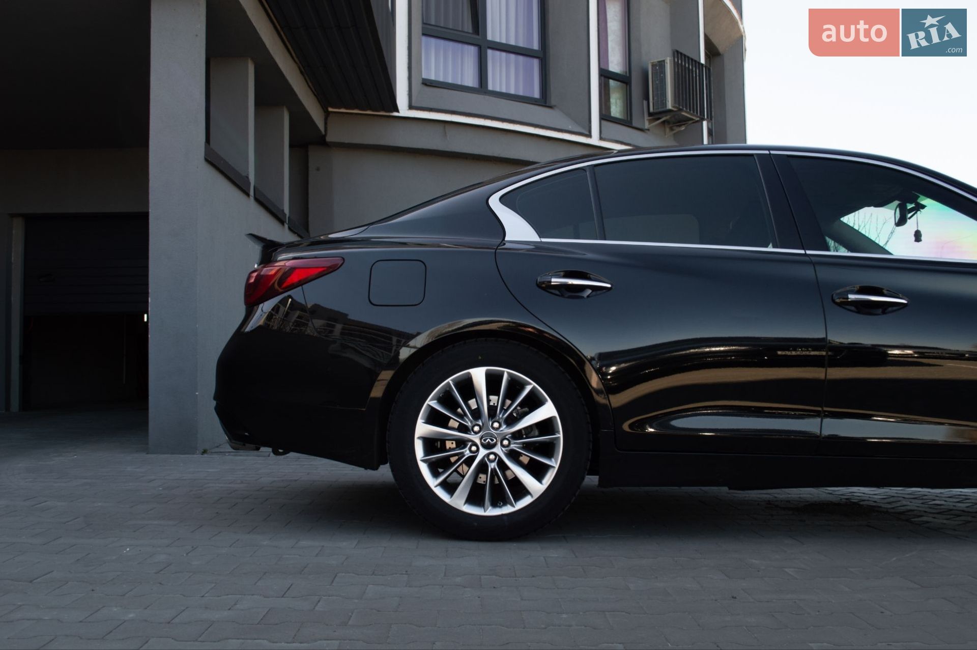 Infiniti Q50 2018 VIN JN1EV7AP4JM590843 фото оголошення 11 з 32