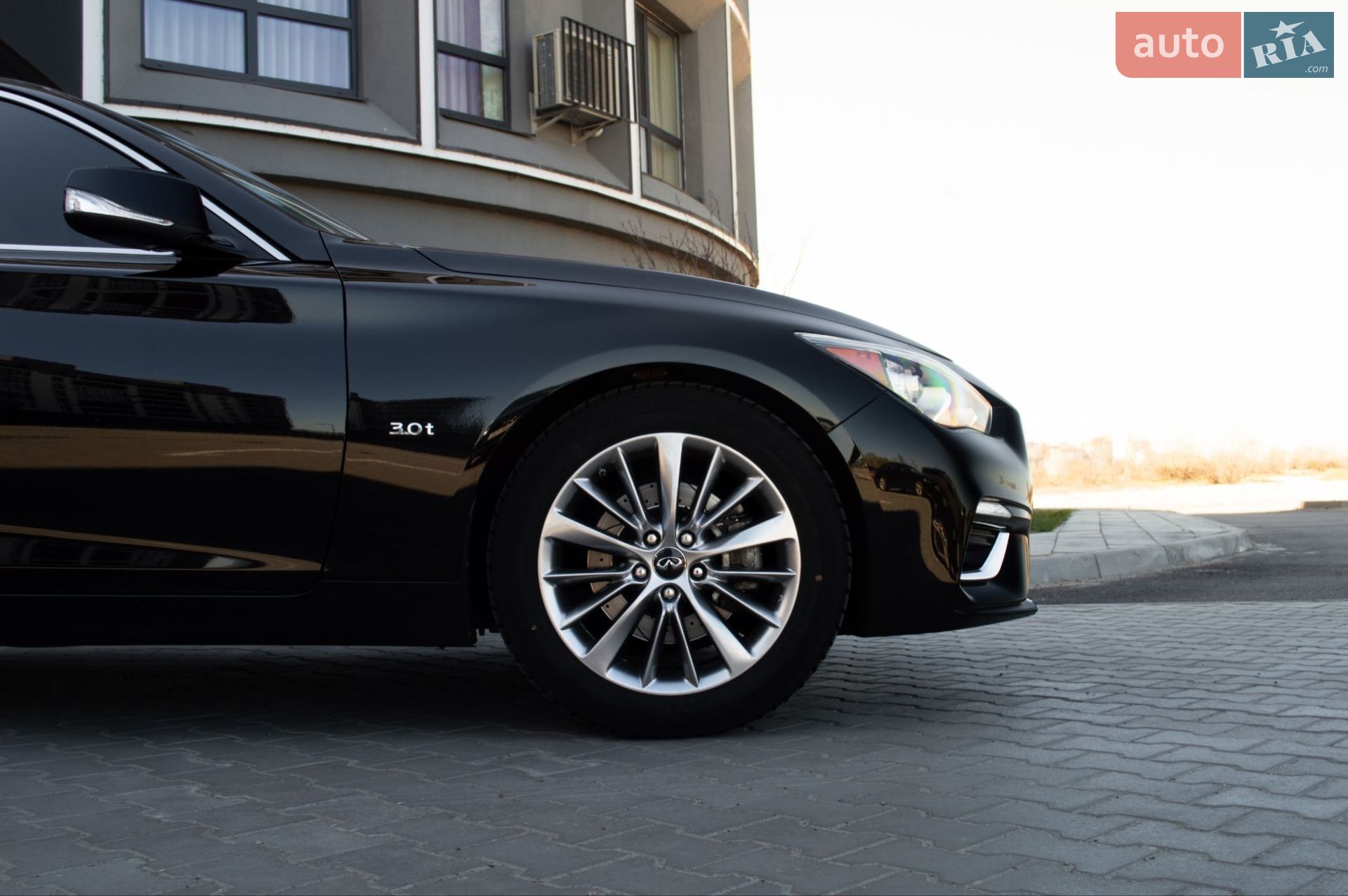 Infiniti Q50 2018 VIN JN1EV7AP4JM590843 фото оголошення 12 з 32