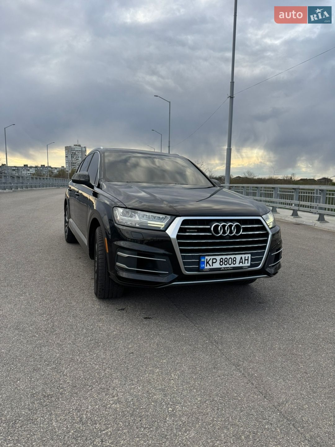 Audi Q7 2016 VIN WA1LAAF79HD024042 фото оголошення 3 з 23