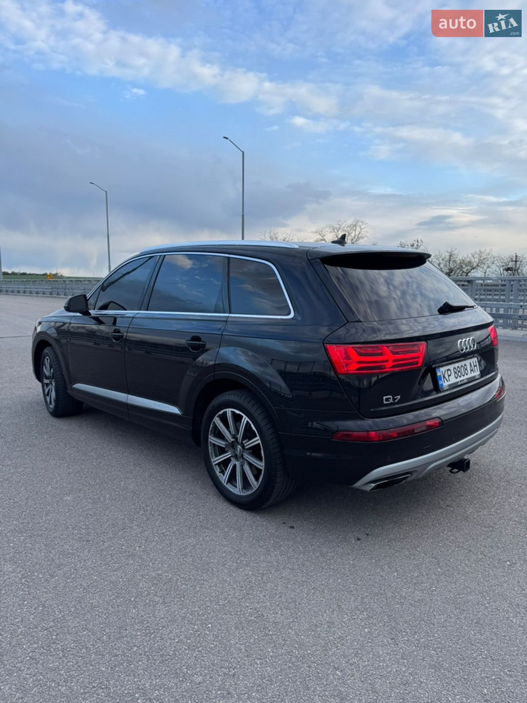 Audi Q7 2016 VIN WA1LAAF79HD024042 фото оголошення 20 з 23