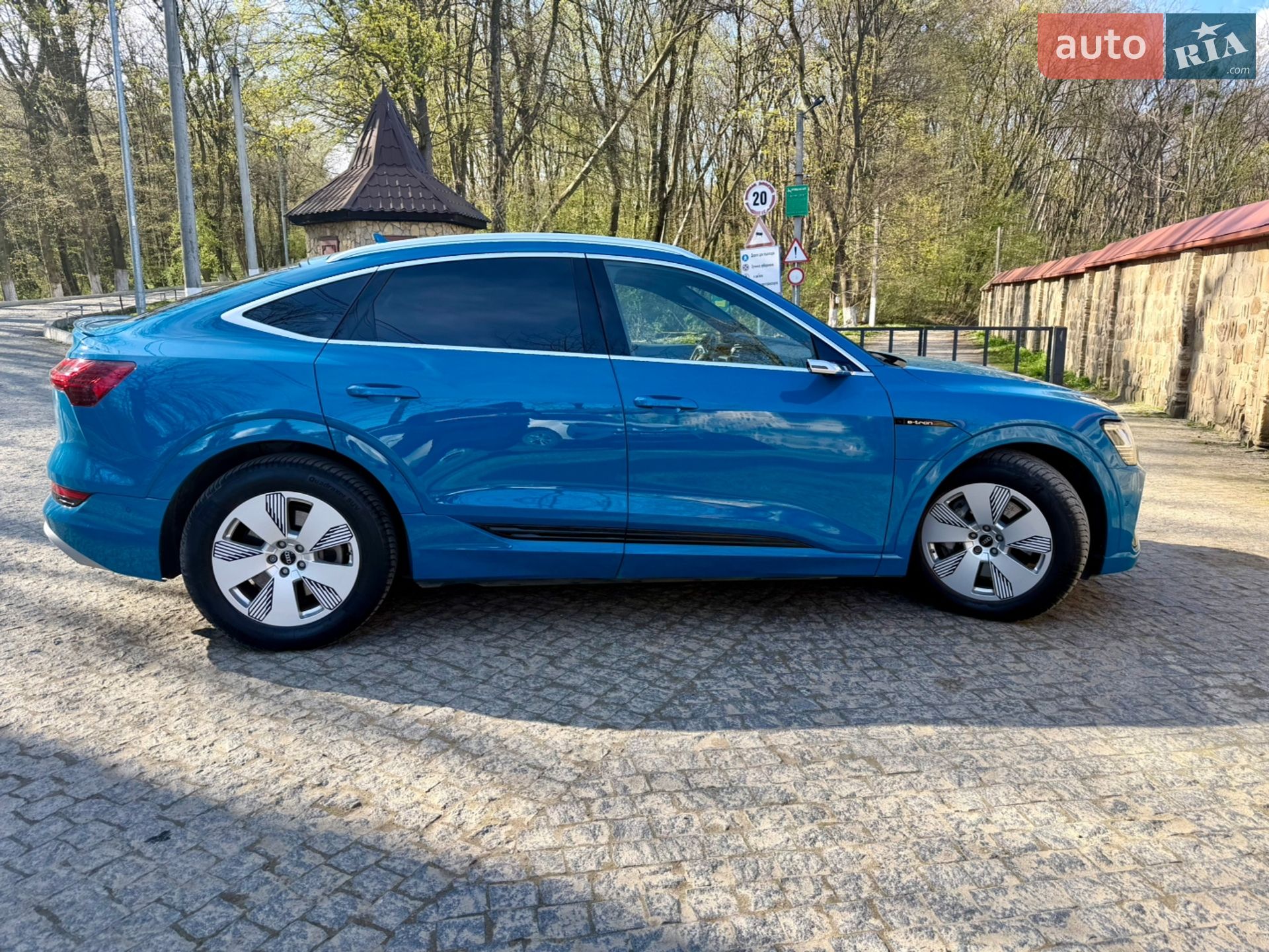Audi e-tron Sportback 2020 VIN WAUZZZGE8MB003237 фото оголошення 8 з 47