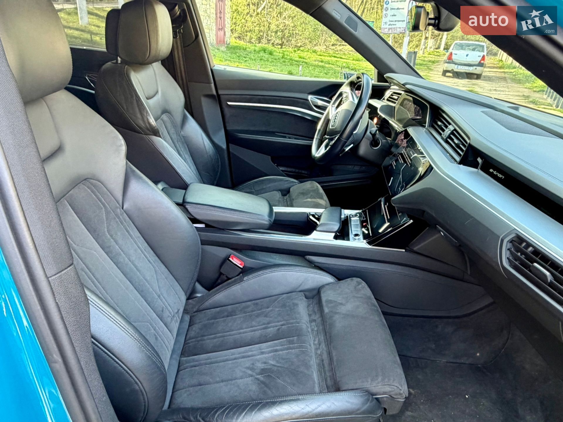 Audi e-tron Sportback 2020 VIN WAUZZZGE8MB003237 фото оголошення 37 з 47