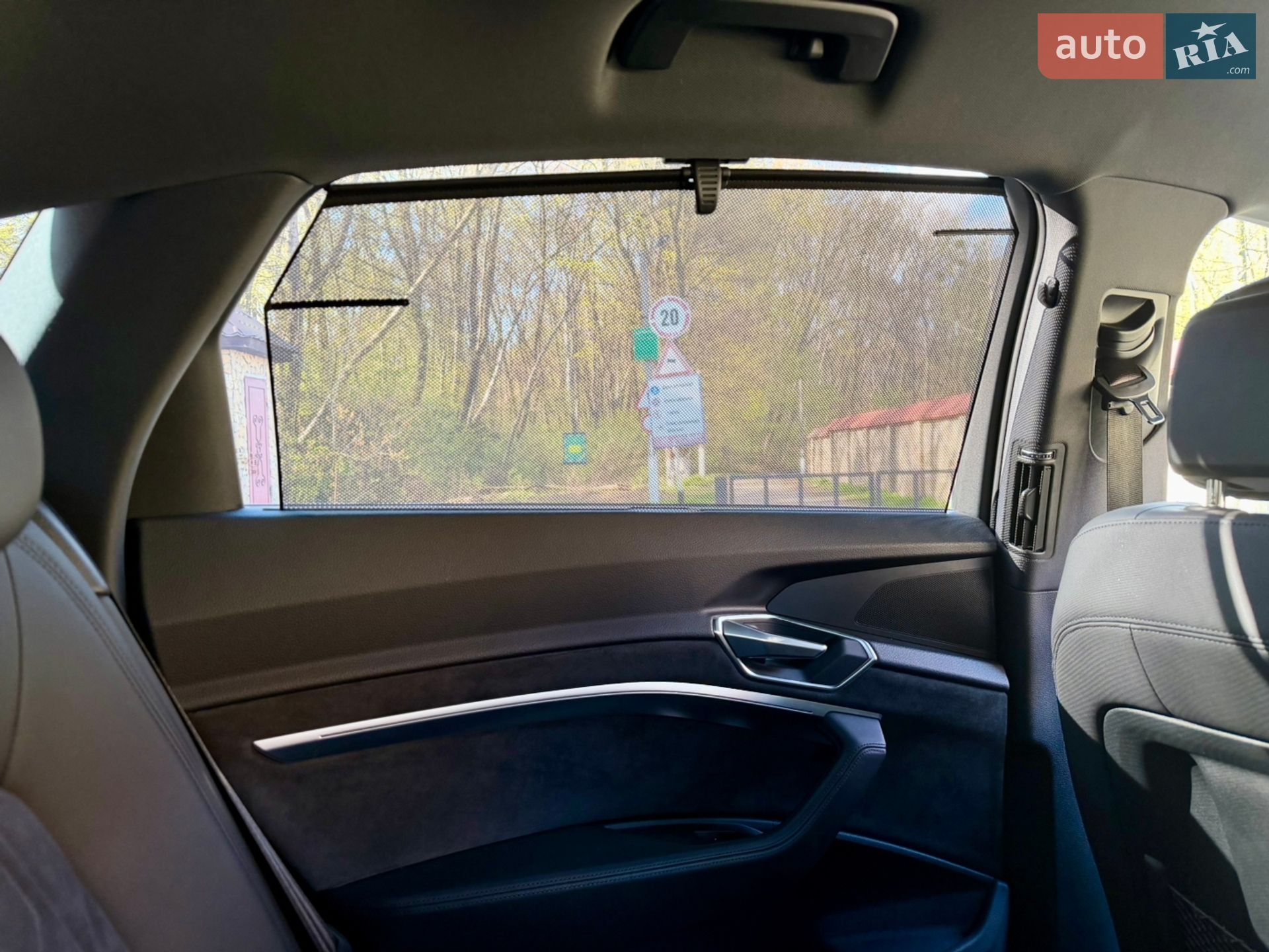 Audi e-tron Sportback 2020 VIN WAUZZZGE8MB003237 фото оголошення 40 з 47