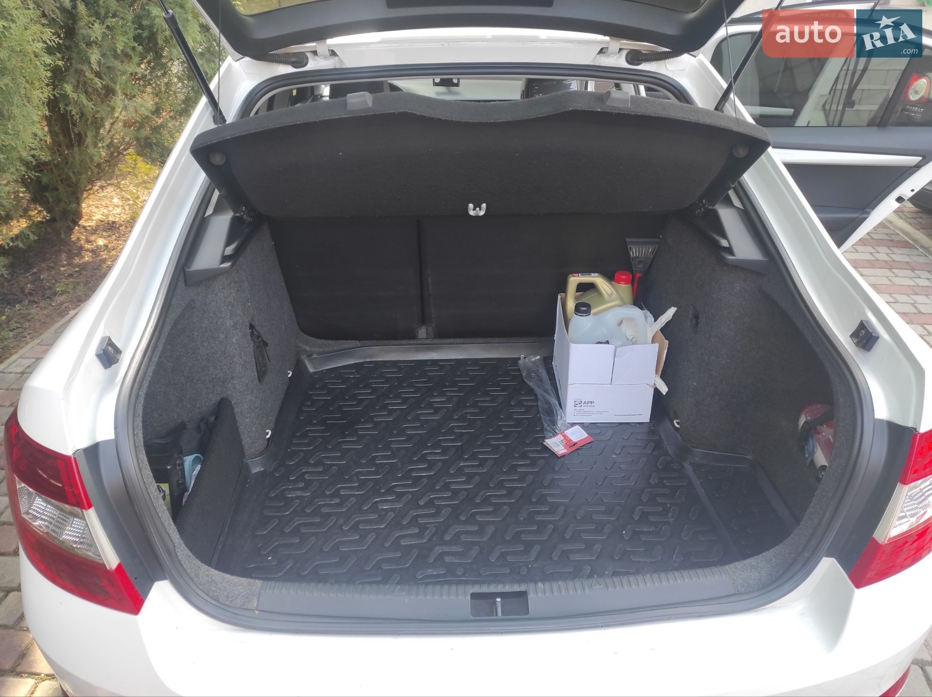 Skoda Octavia 2013 VIN TMBAF7NE1E0093828 фото оголошення 9 з 14