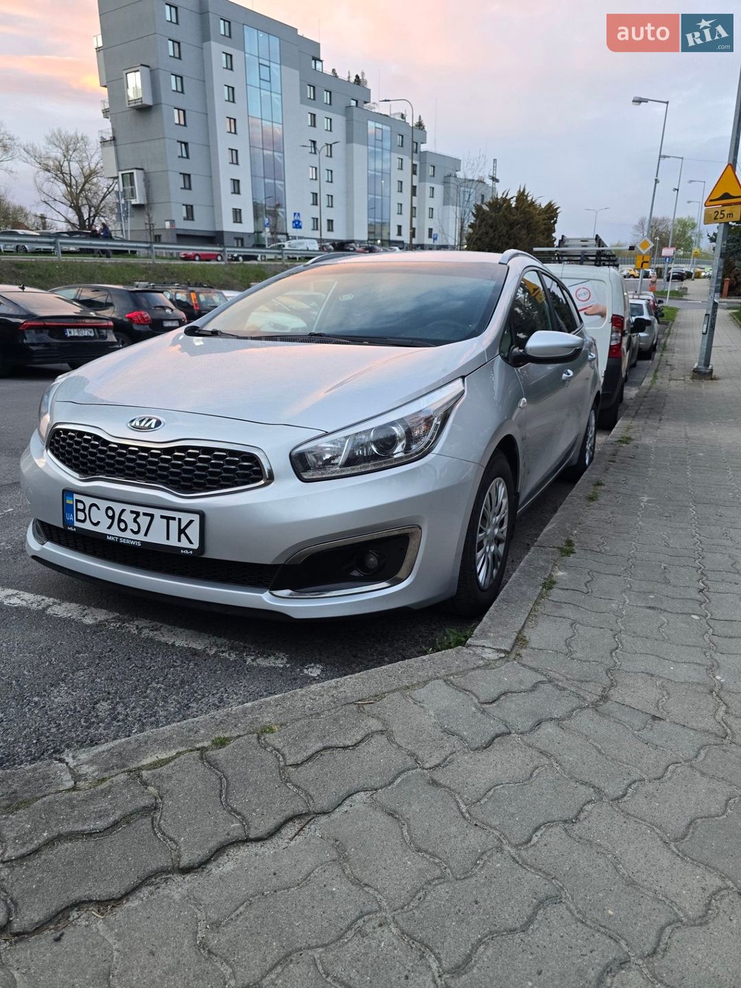 Kia Ceed 2017 VIN U5YHM815AHL216761 фото оголошення 5 з 17