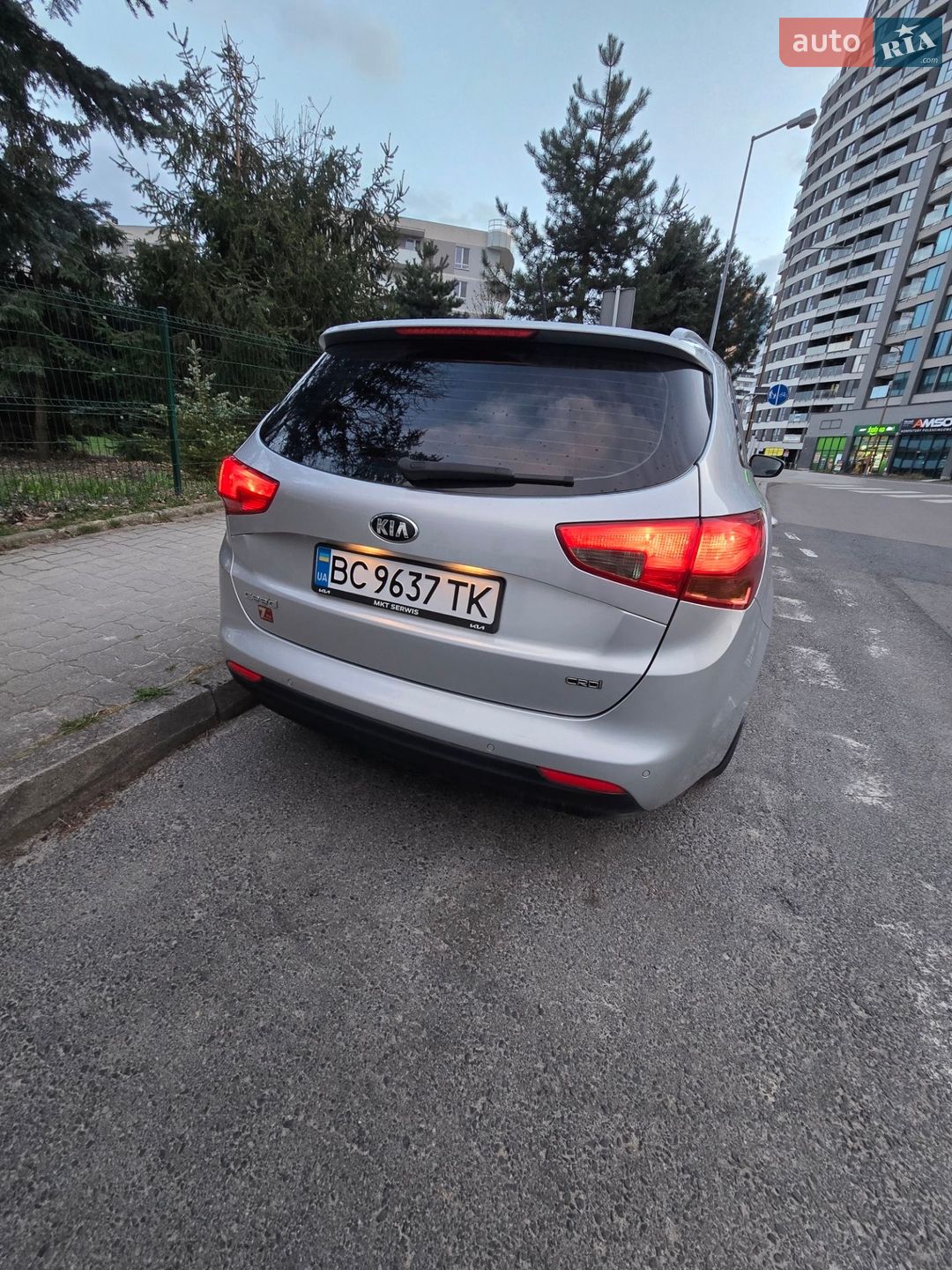 Kia Ceed 2017 VIN U5YHM815AHL216761 фото оголошення 7 з 17
