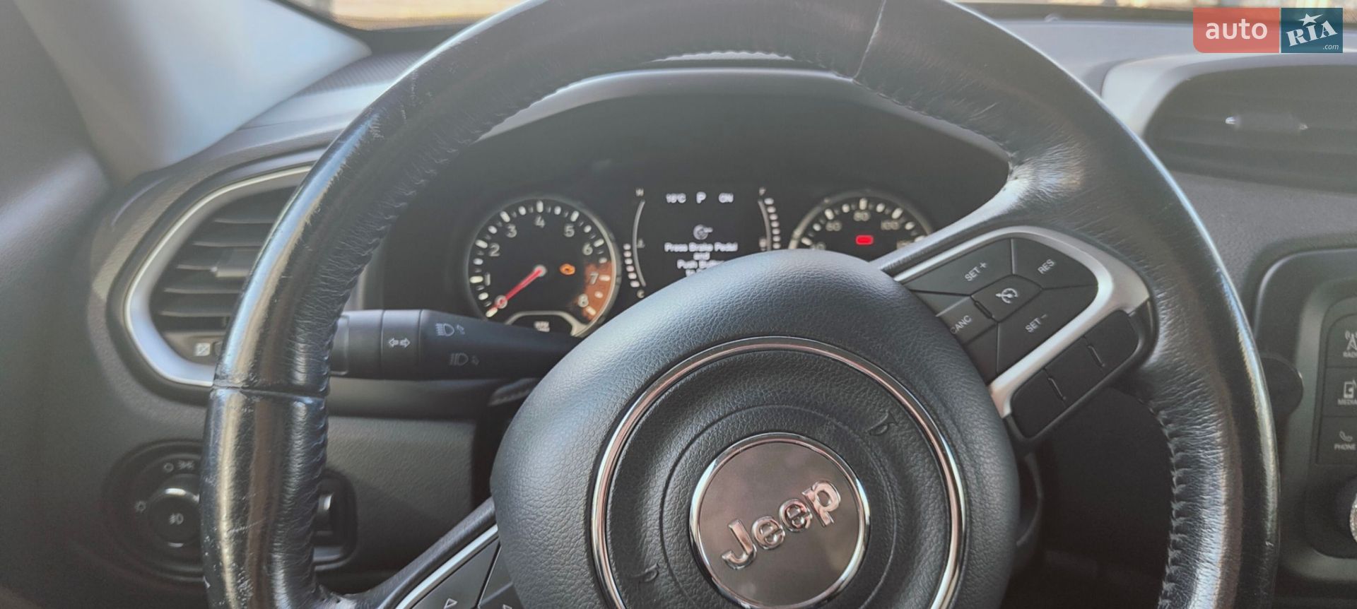 Jeep Renegade 2015 VIN ZACCJABT0FPB61691 фото оголошення 2 з 10