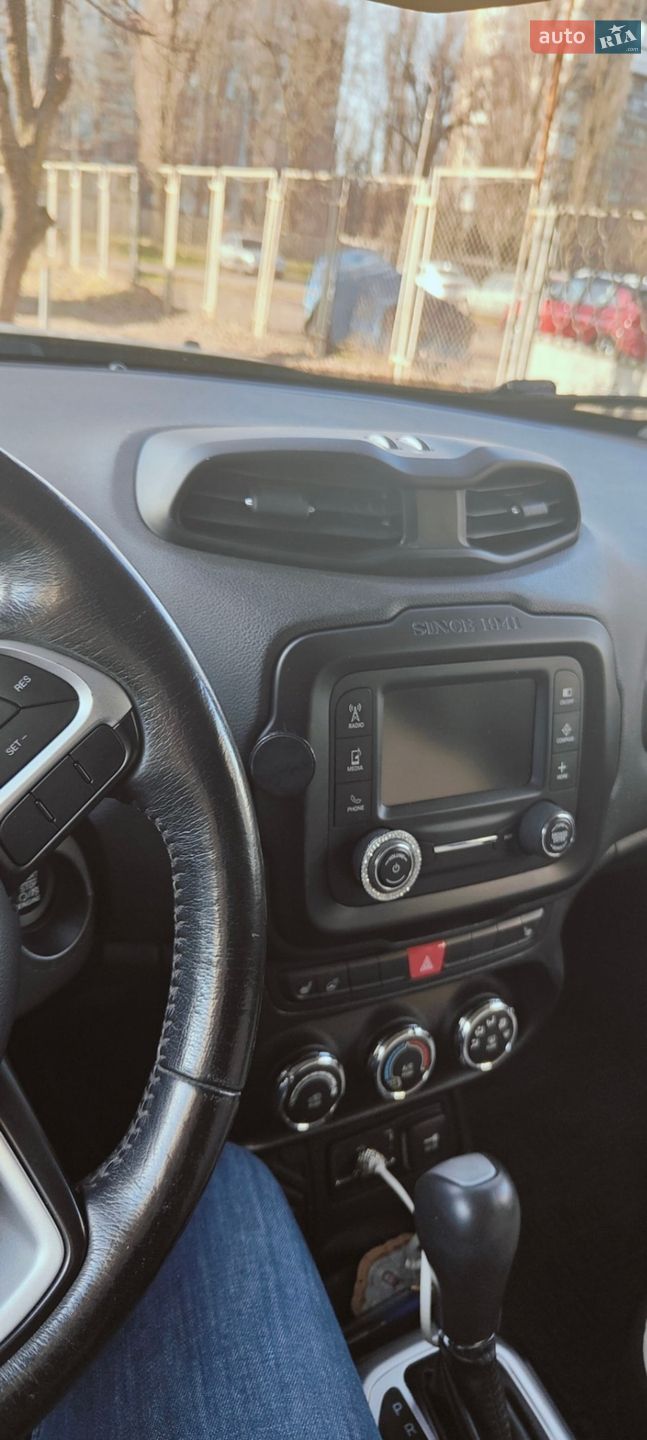Jeep Renegade 2015 VIN ZACCJABT0FPB61691 фото оголошення 8 з 10