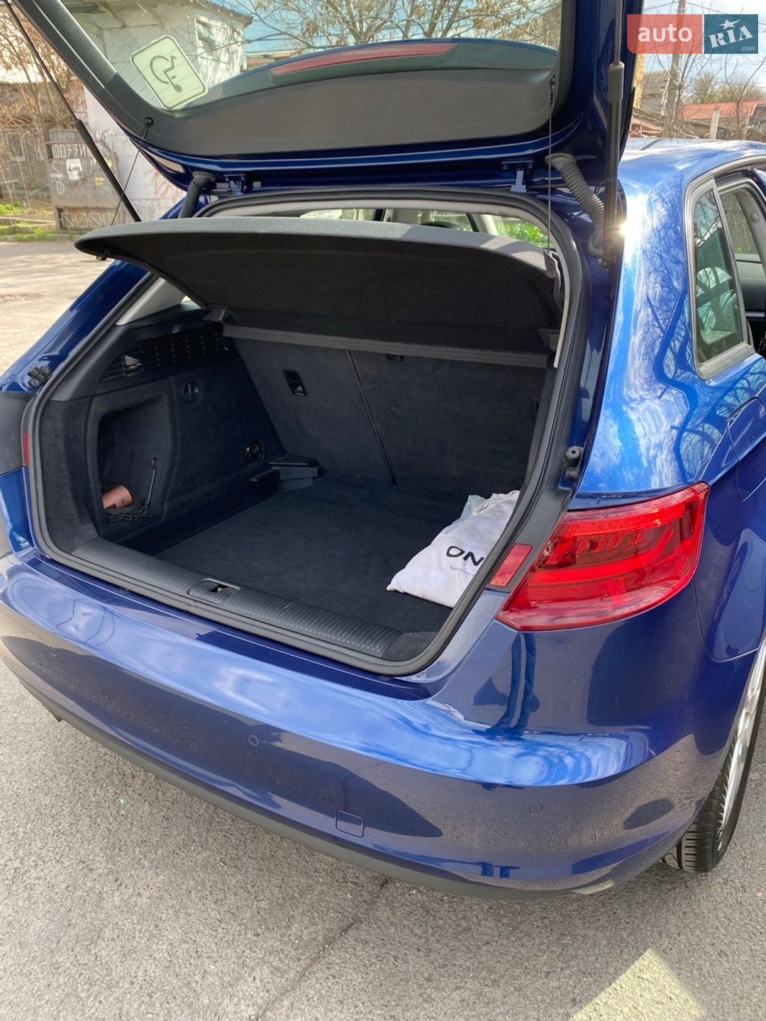 Audi A3 Sportback 2015 VIN WAUZZZ8V3GA091624 фото оголошення 5 з 13