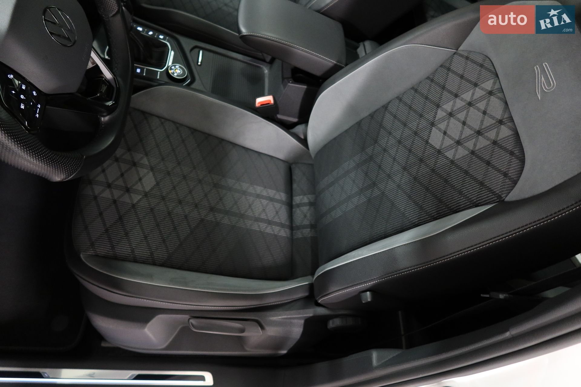 Volkswagen Tiguan 2021 VIN WVGZZZ5NZMW542531 фото оголошення 62 з 78