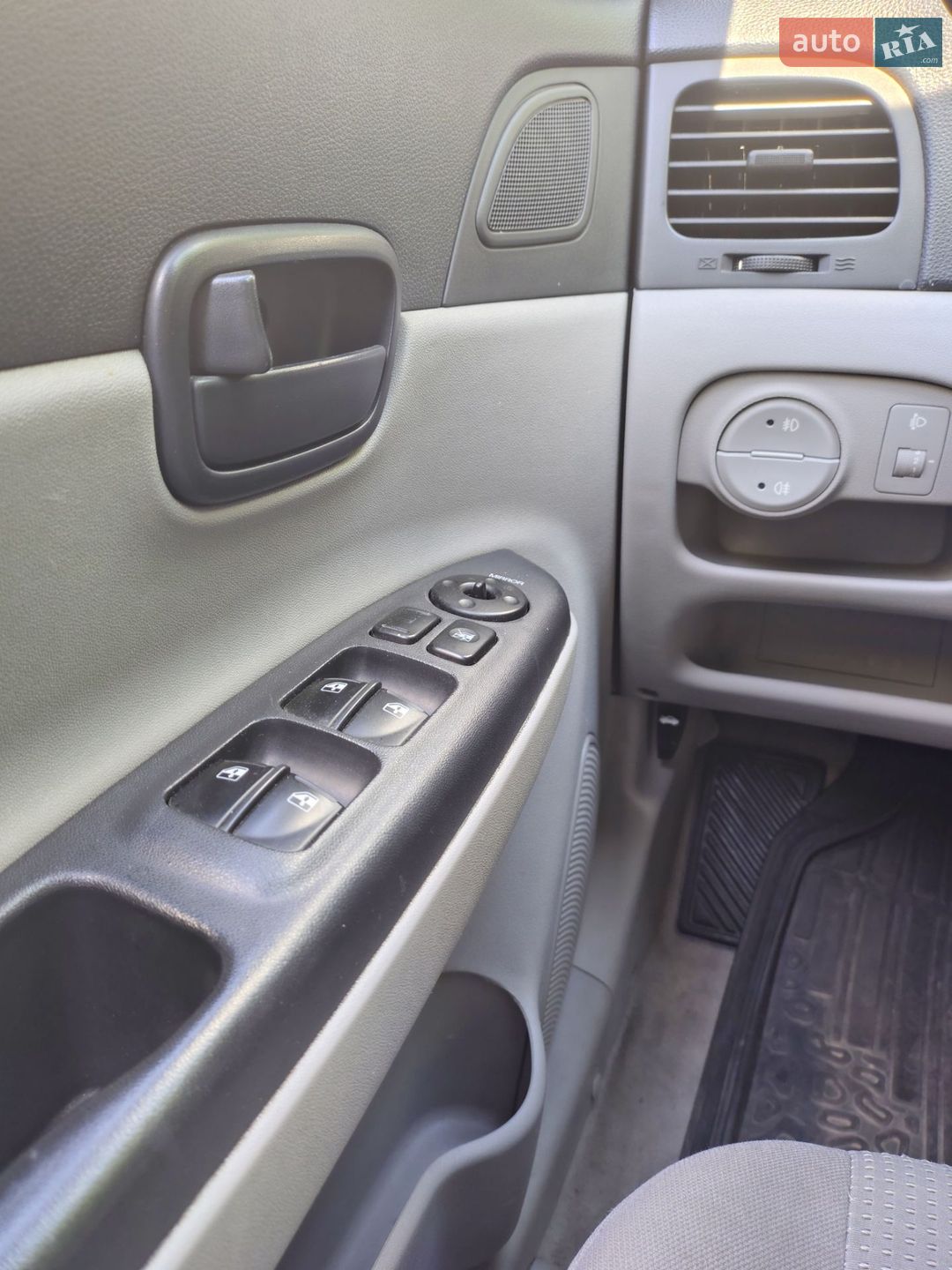 Hyundai Accent 2008 VIN Y6LCN41CP8L201267 фото оголошення 8 з 13
