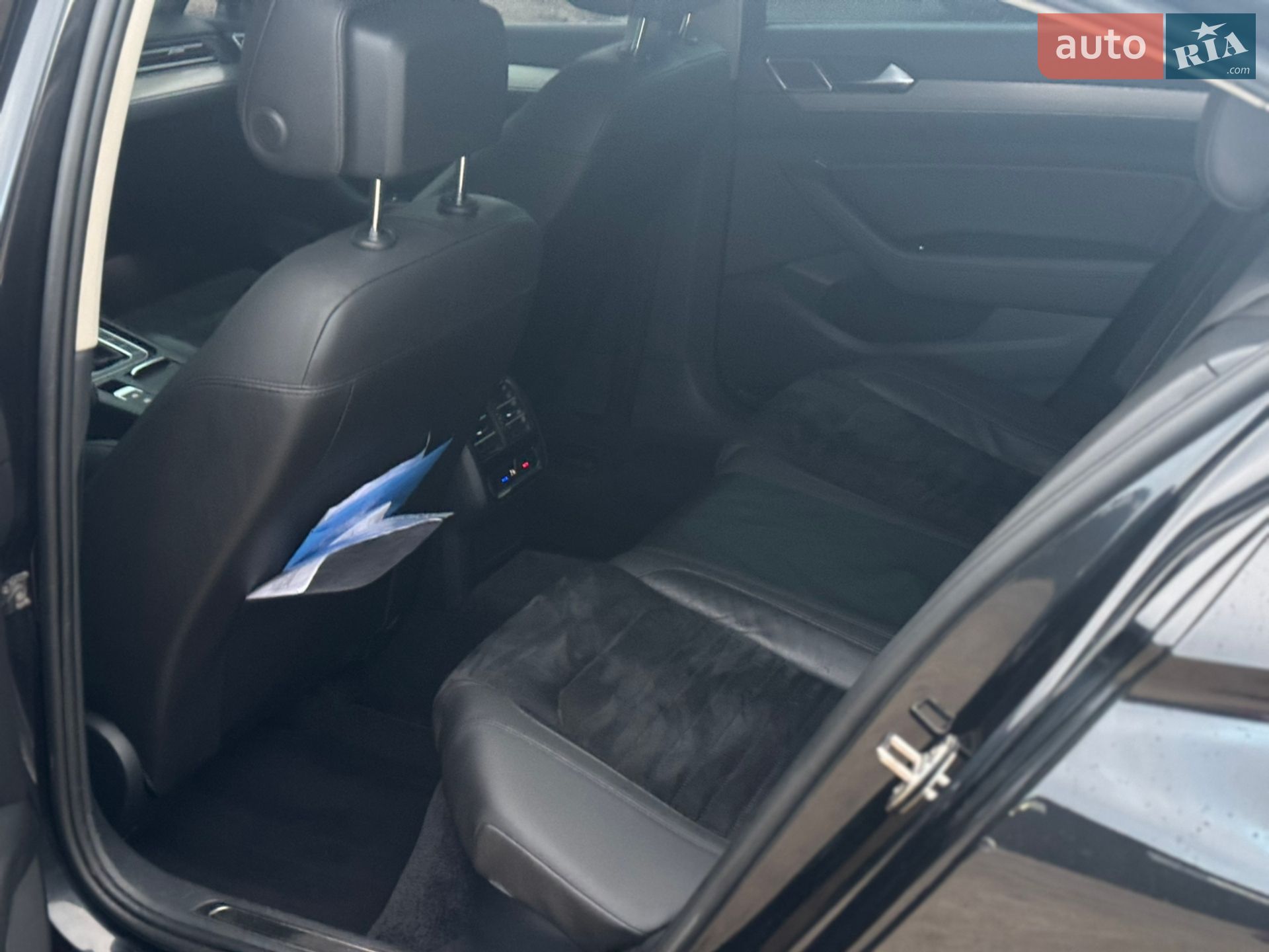 Volkswagen Passat 2015 VIN WVWZZZ3CZFE476075 фото оголошення 14 з 23