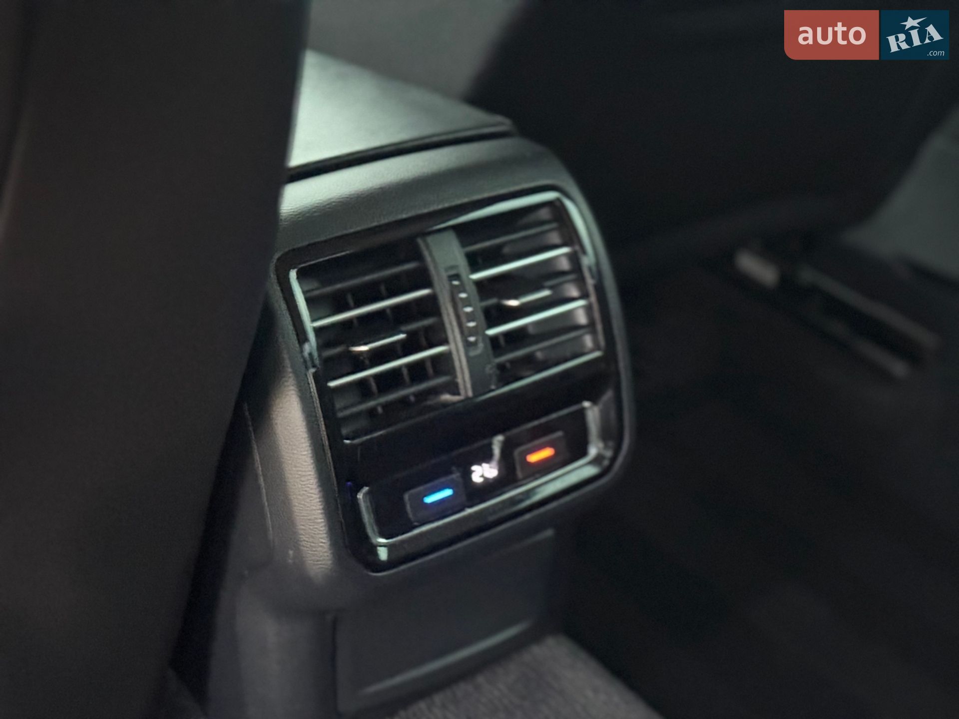 Volkswagen Passat 2015 VIN WVWZZZ3CZFE476075 фото оголошення 15 з 23