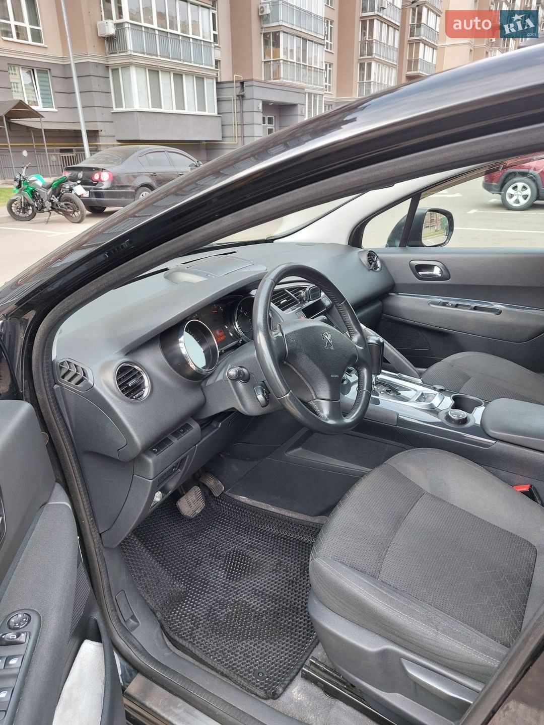 Peugeot 3008 2015 VIN VF30UBHZTFS099685 фото оголошення 9 з 19